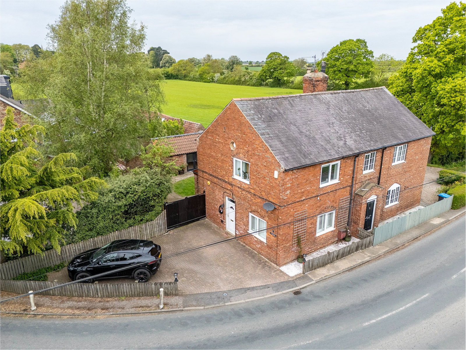 Semi Detached House in York