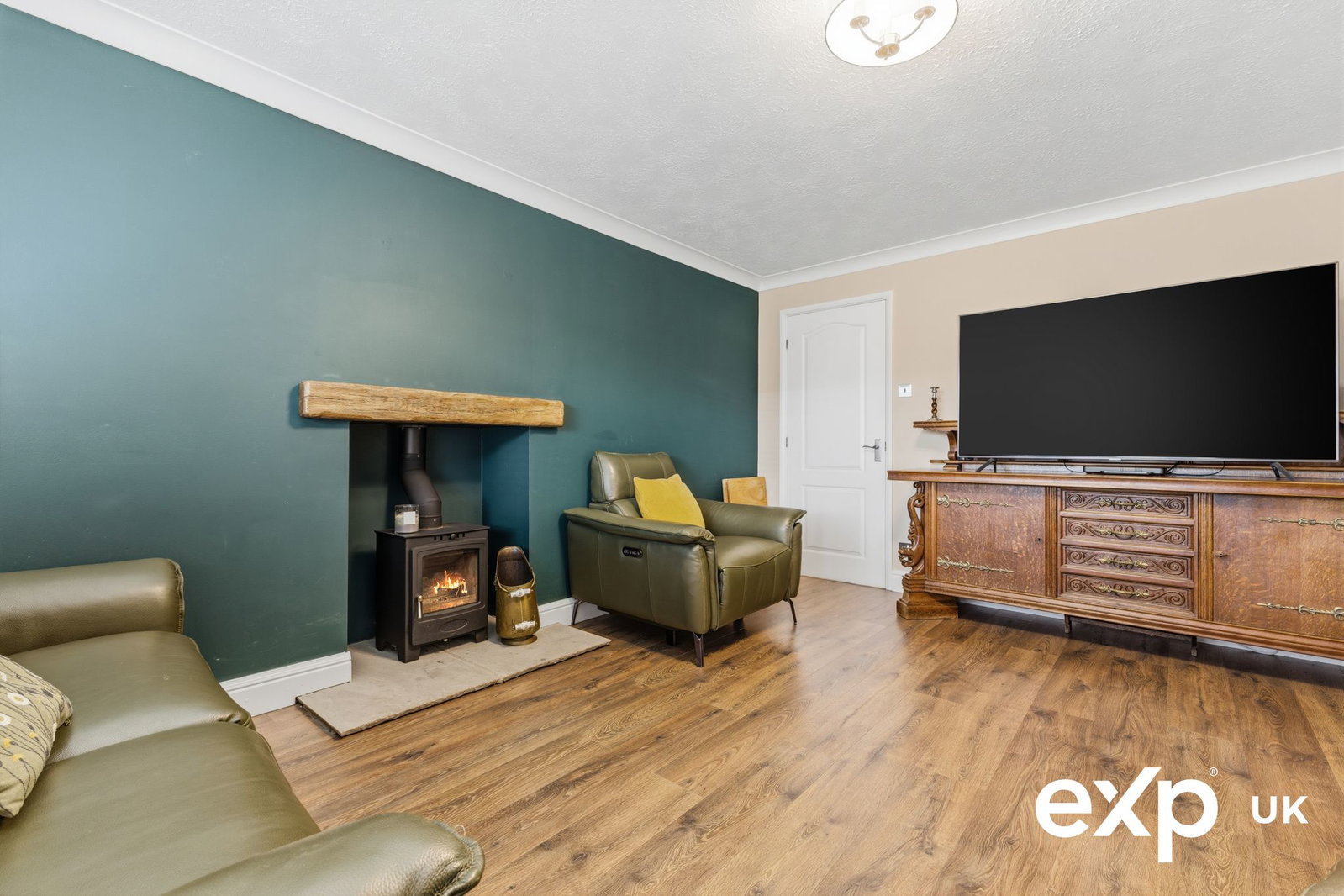 Detached House in Newark