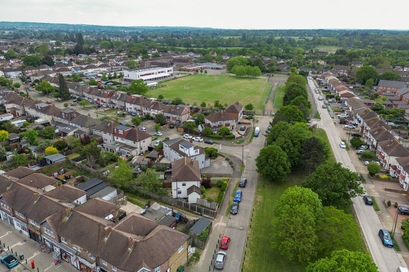 Semi Detached House in West Ewell