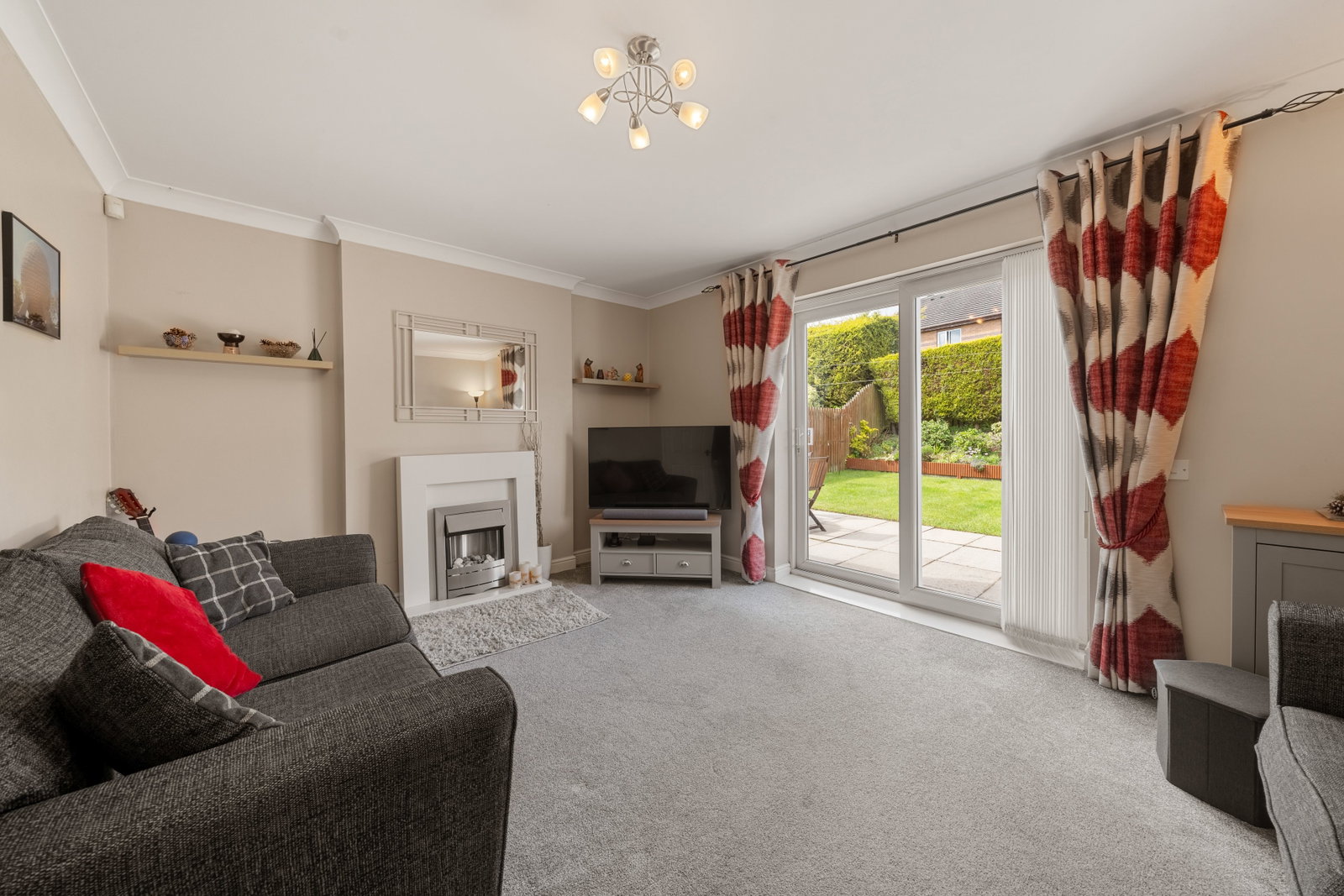 Detached House in Huddersfield 
