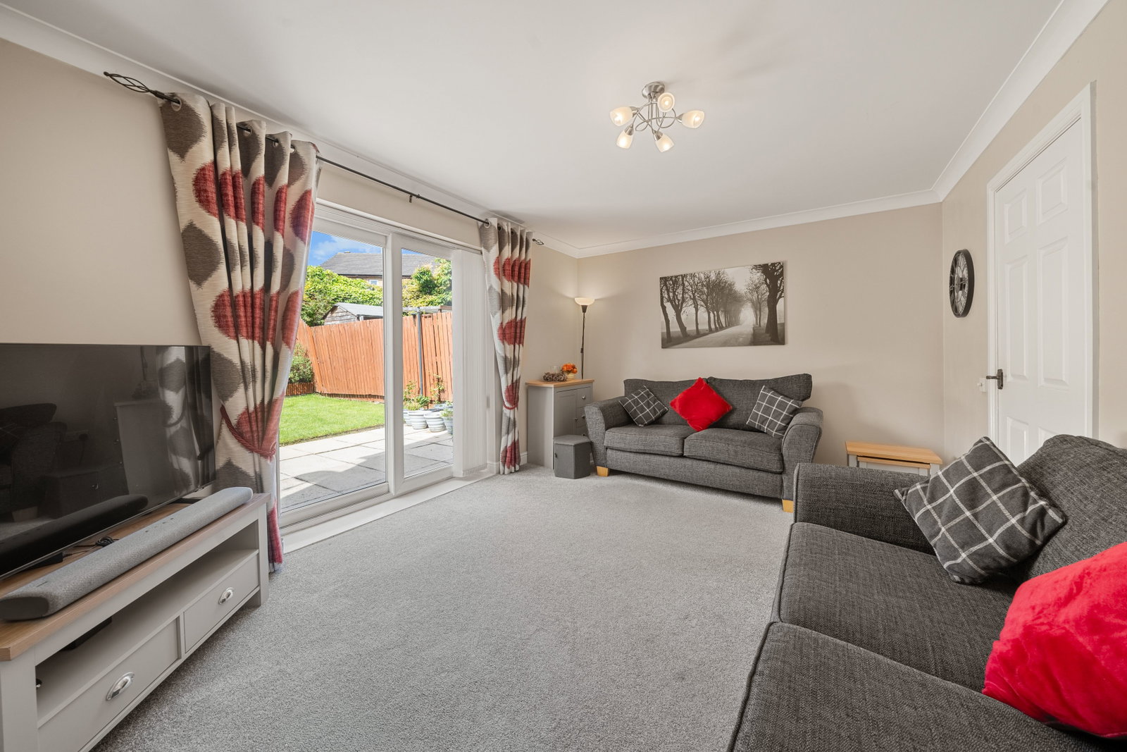 Detached House in Huddersfield 