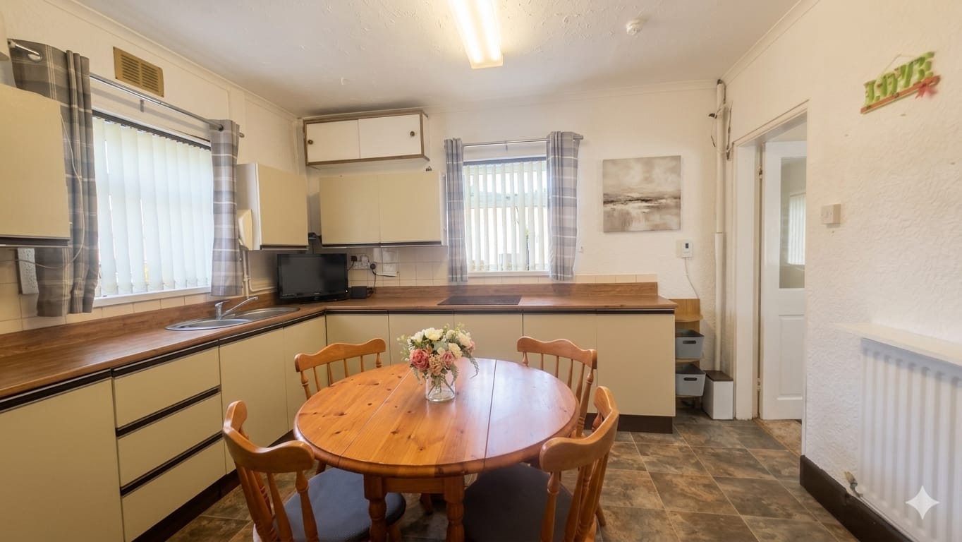 Semi Detached House in Stoke-on-trent