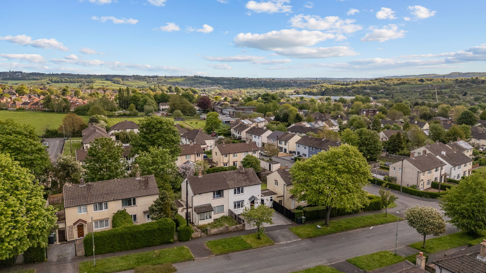 Semi Detached House in Huddersfield