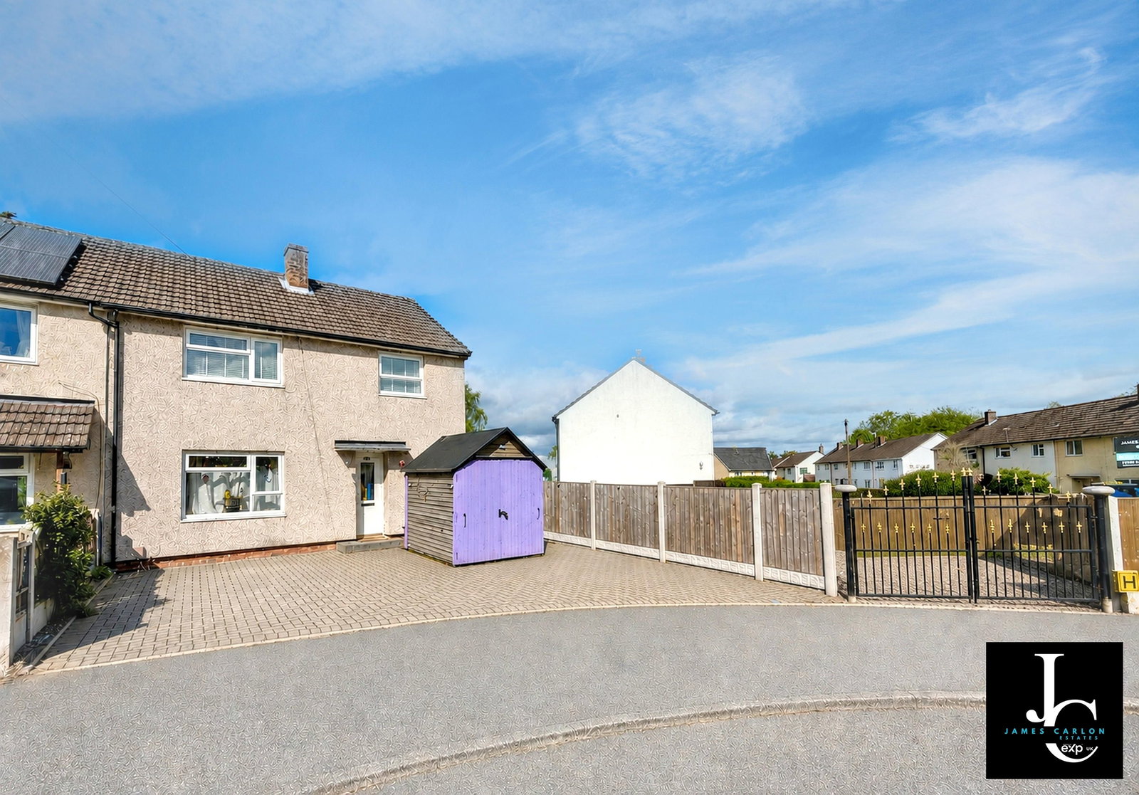 Semi Detached House in Telford