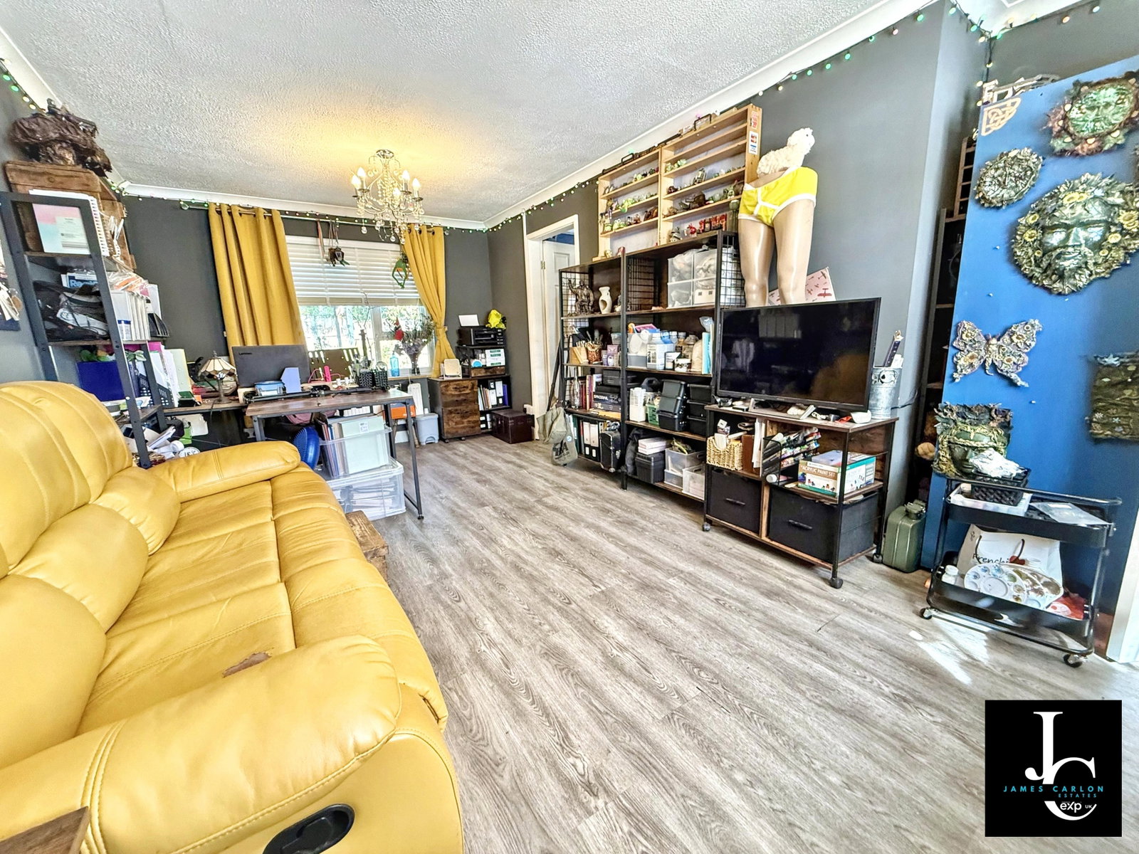 Semi Detached House in Telford