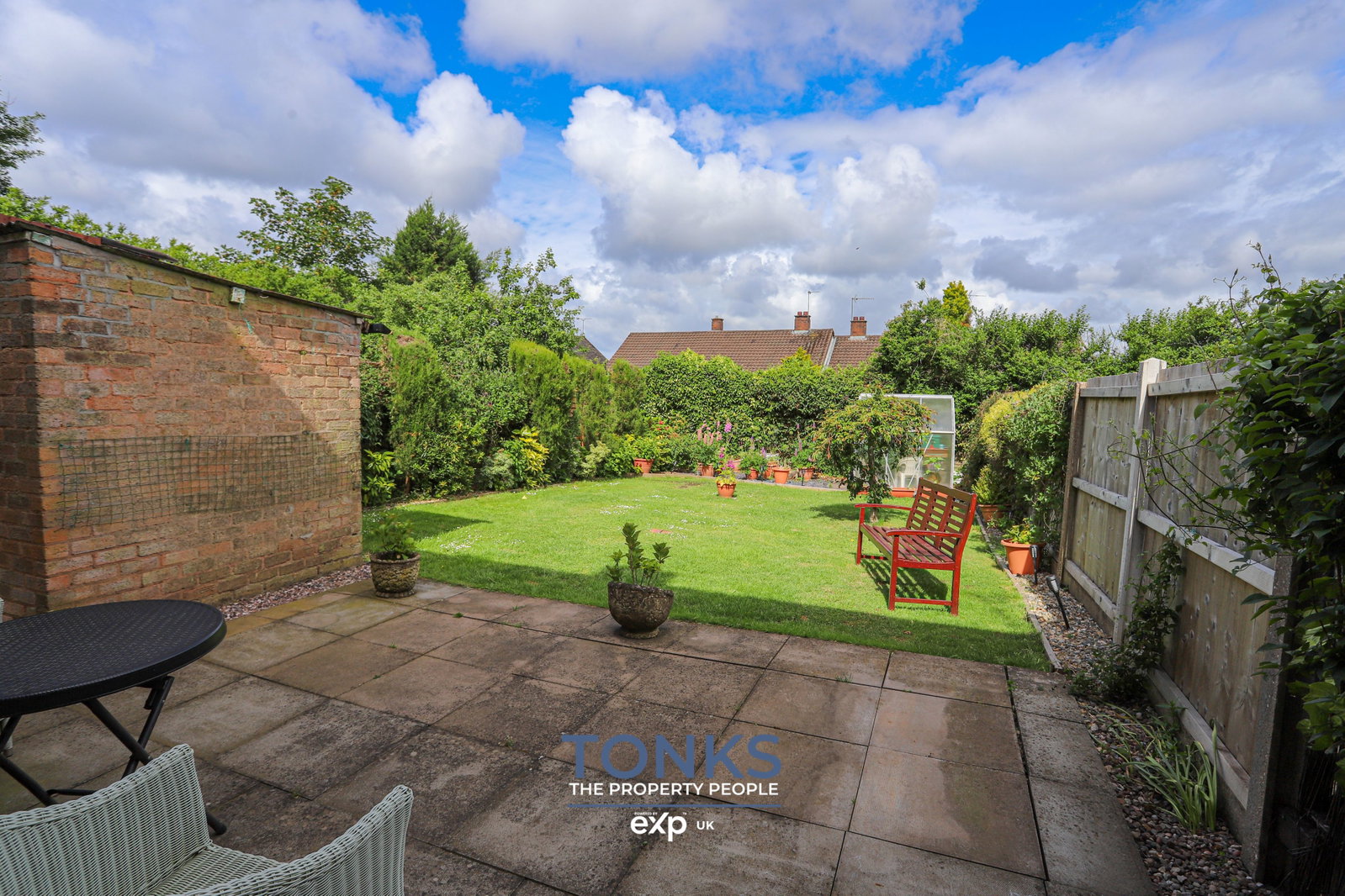 Semi Detached House in Oldbury