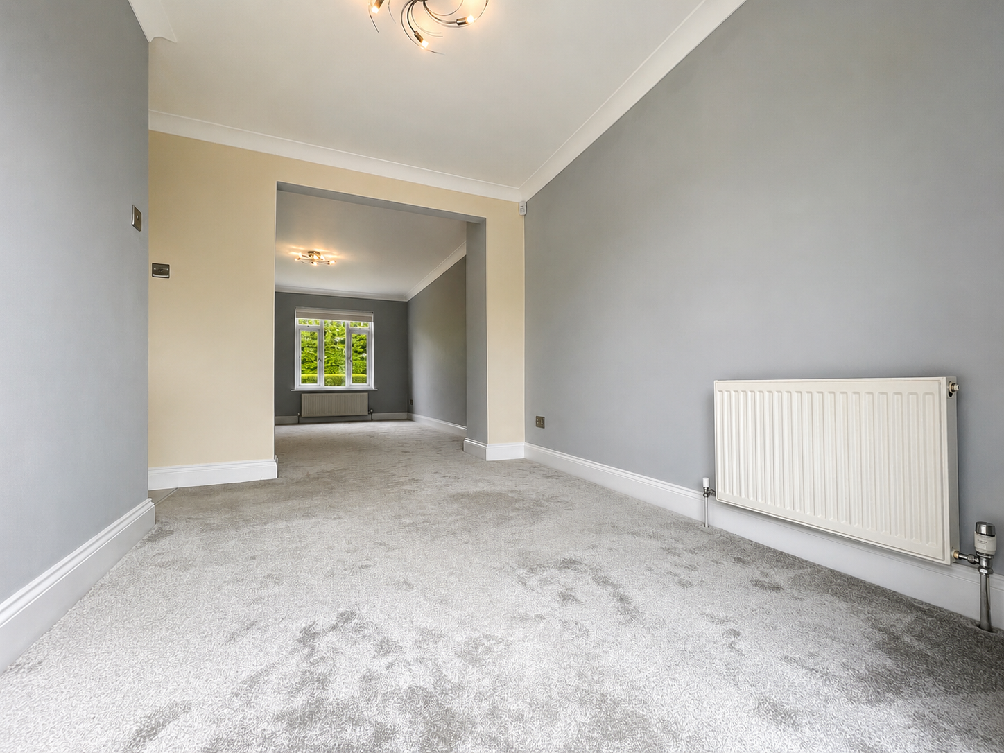 Detached House in Rochester