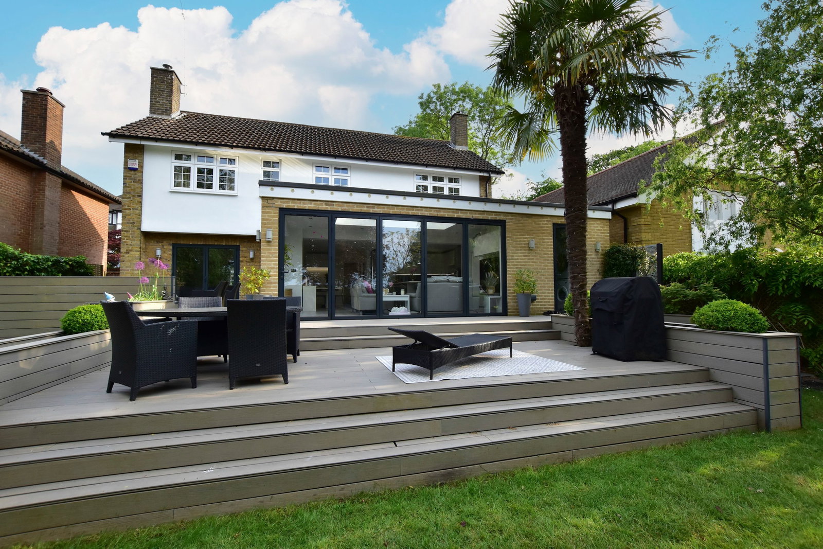 Detached House in Bushey
