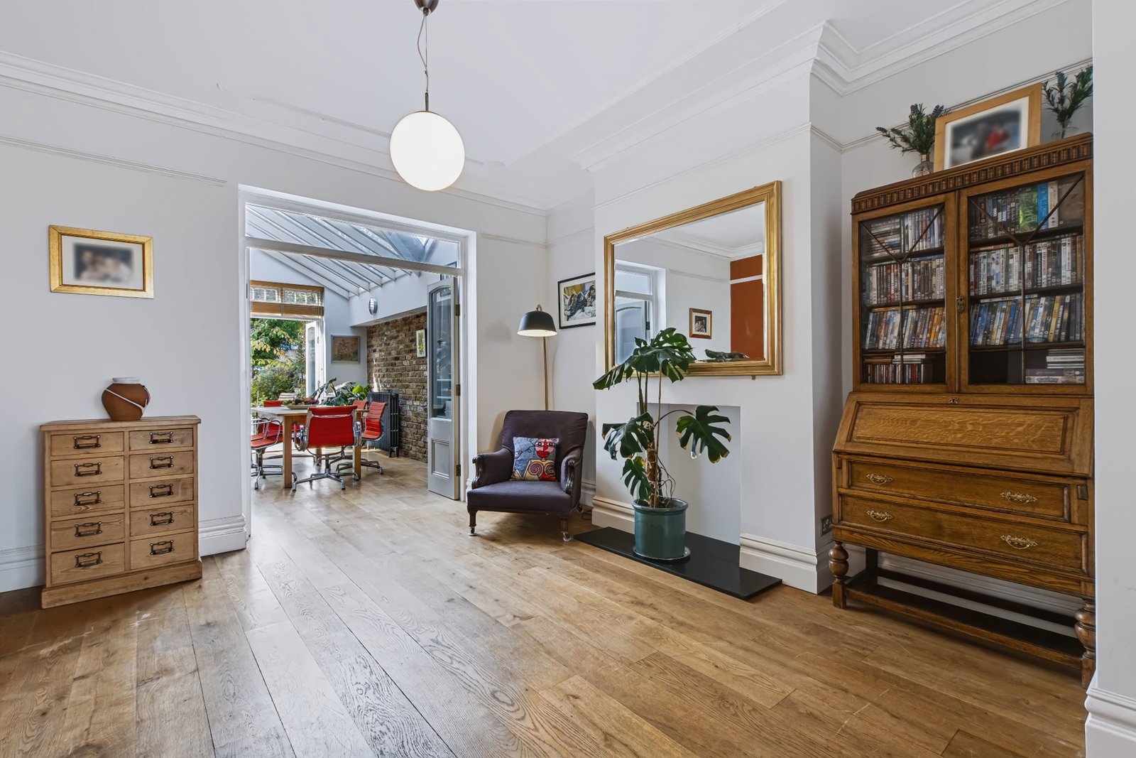 Semi Detached House for sale in London, Springcroft Avenue, N2
