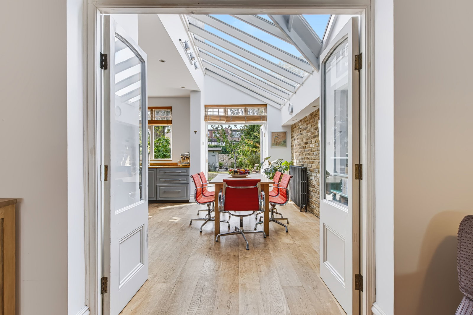 Semi Detached House for sale in London, Springcroft Avenue, N2