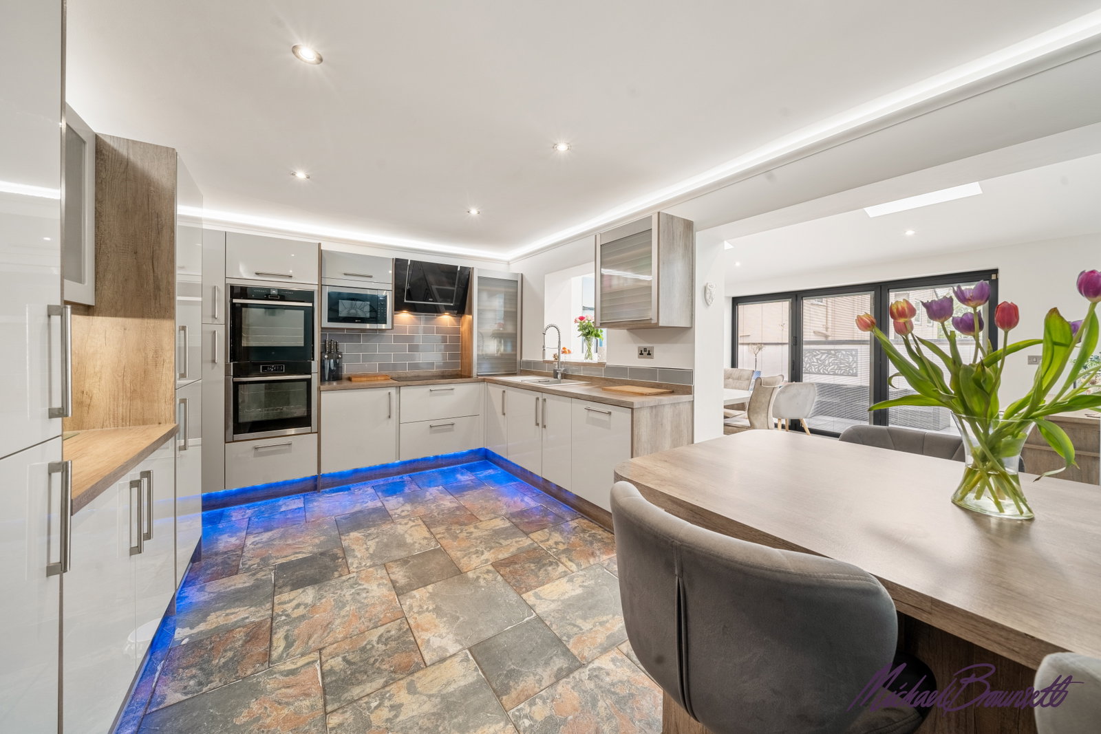 Detached House in Bradford