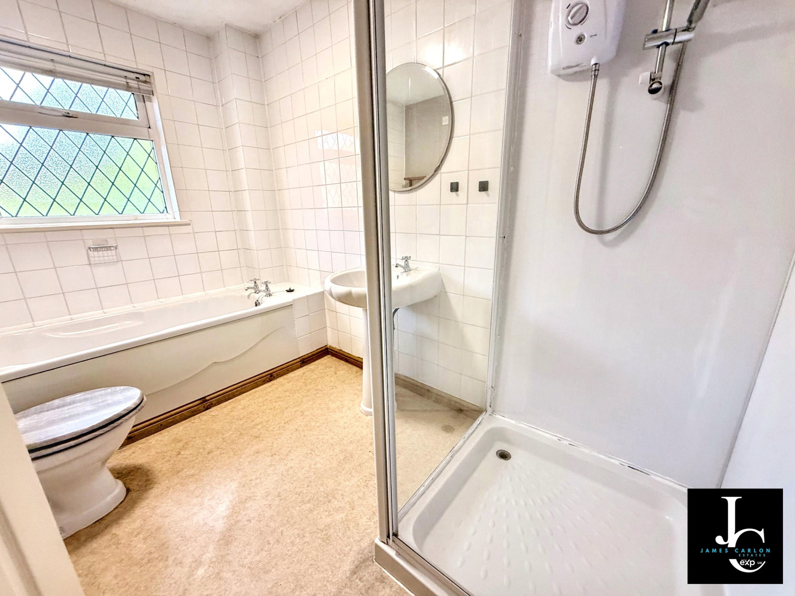 Semi Detached House in Telford