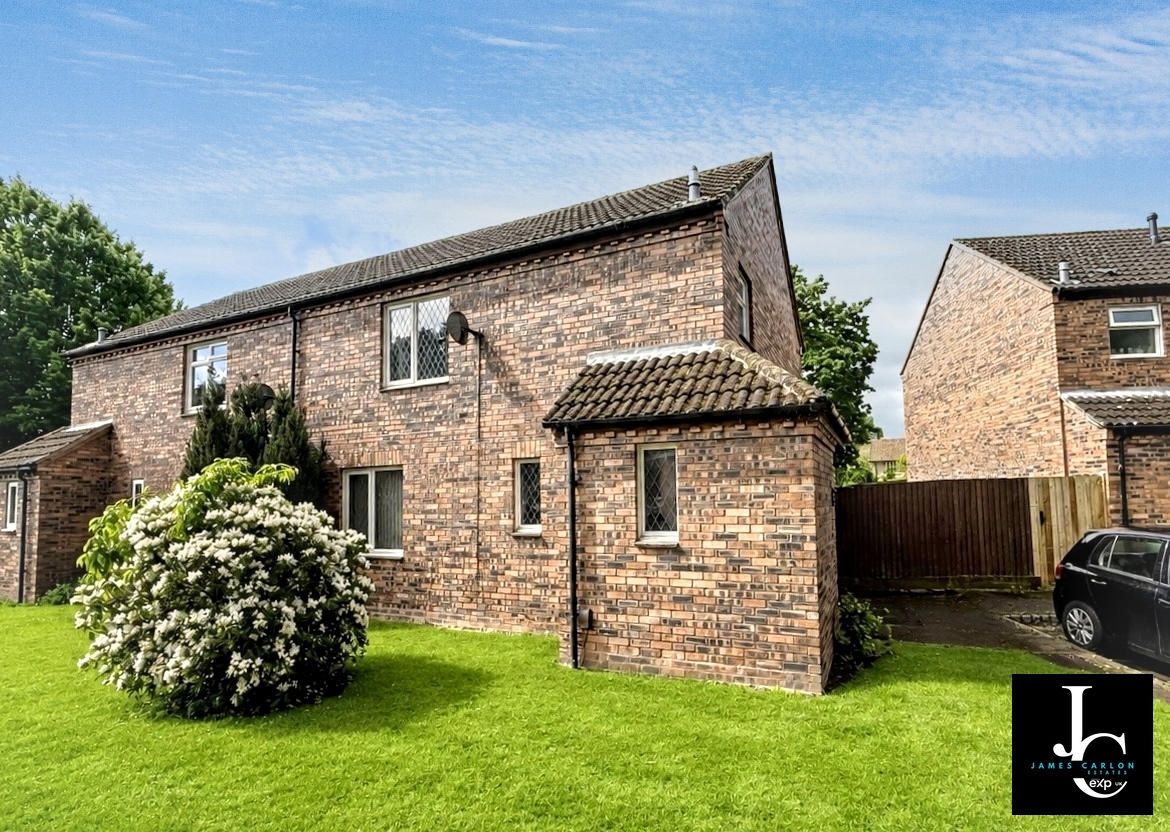 Semi Detached House in Telford