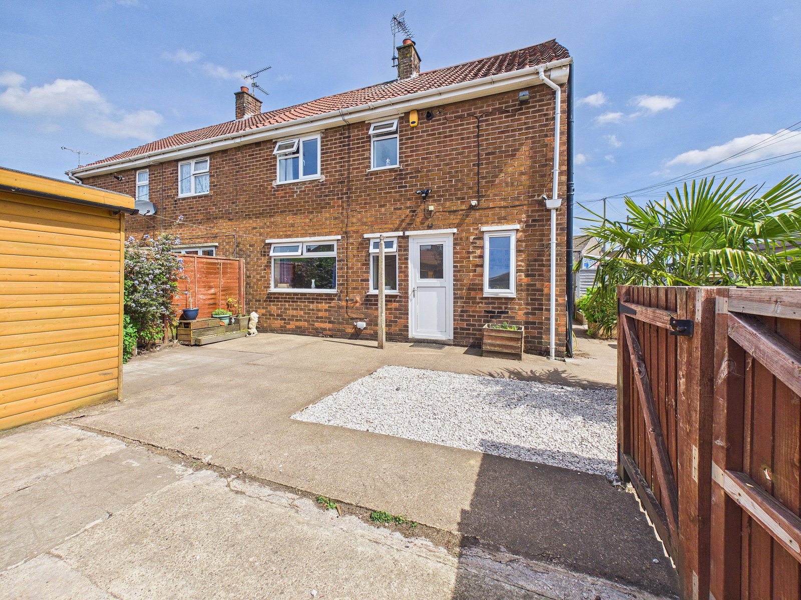 Semi Detached House in Sutton-in-ashfield