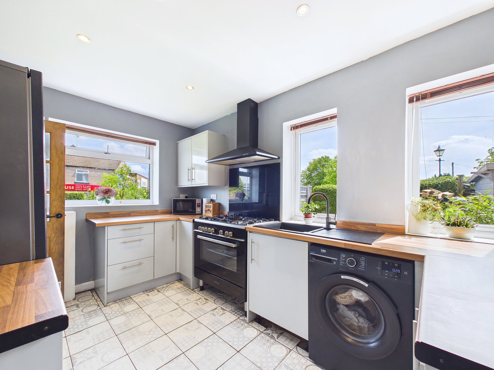 Semi Detached House in Sutton-in-ashfield
