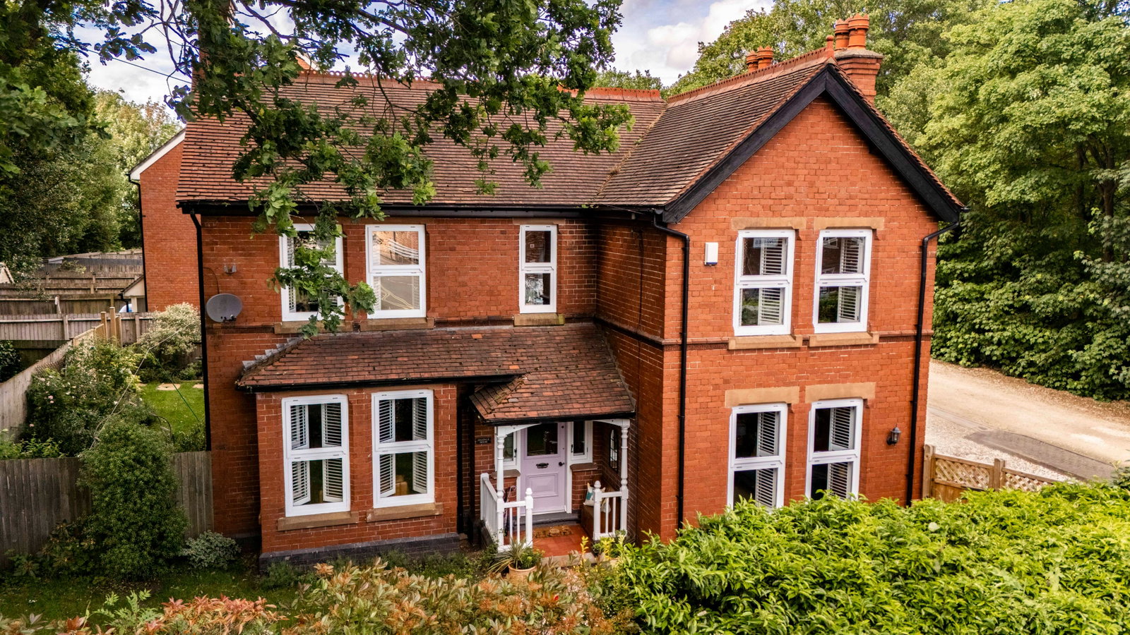 Detached House in Lichfield