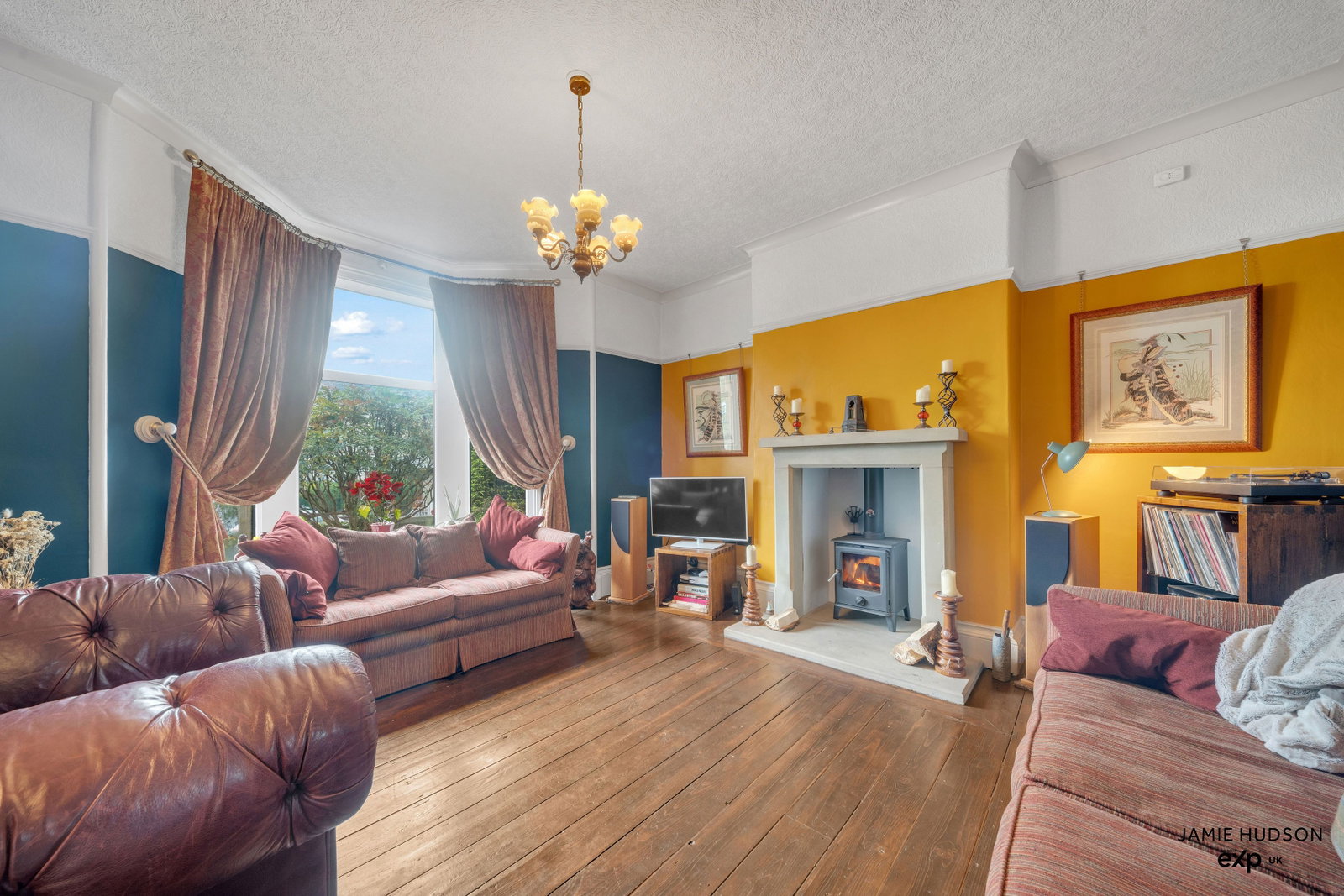 Semi Detached House in Burnley