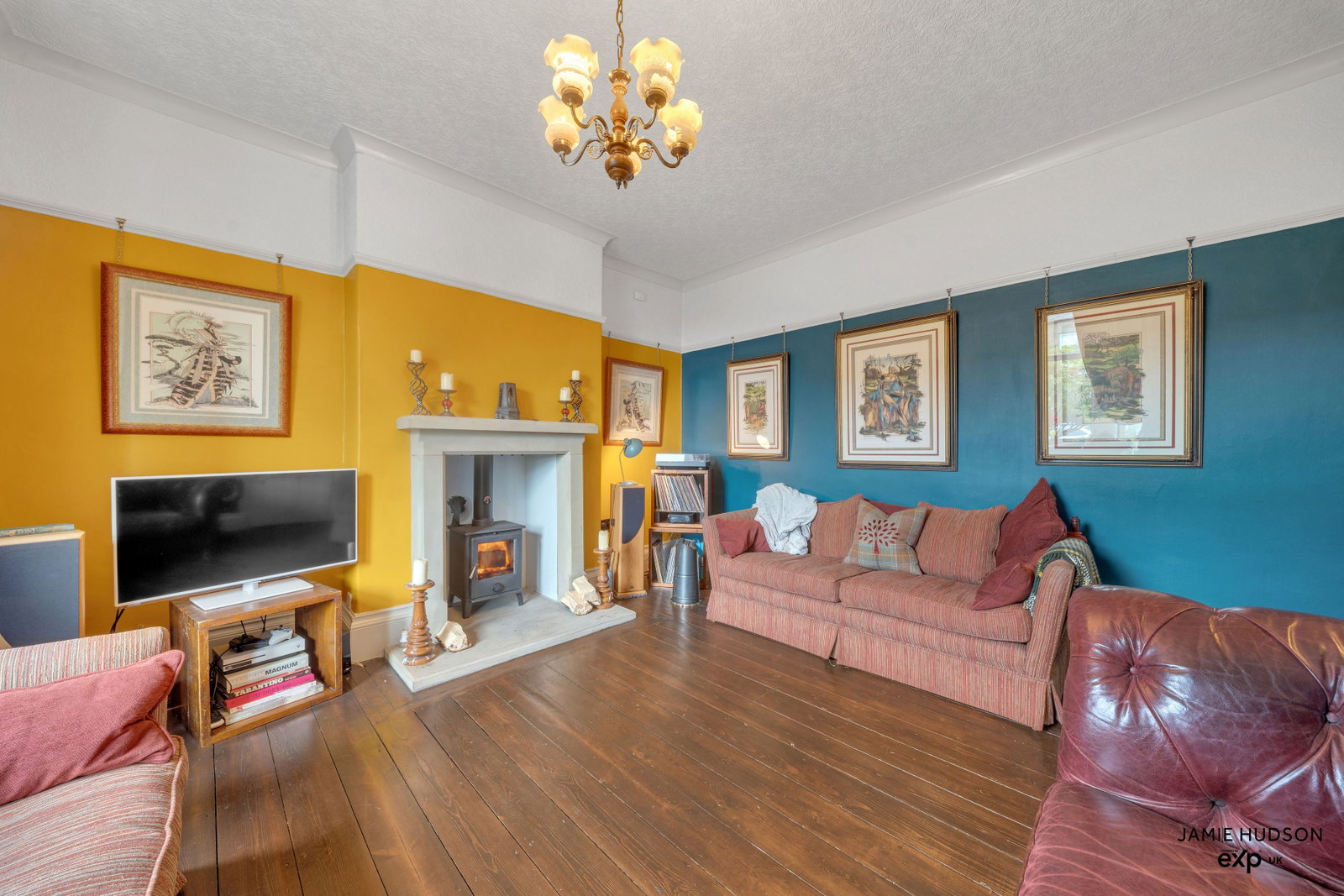 Semi Detached House in Burnley