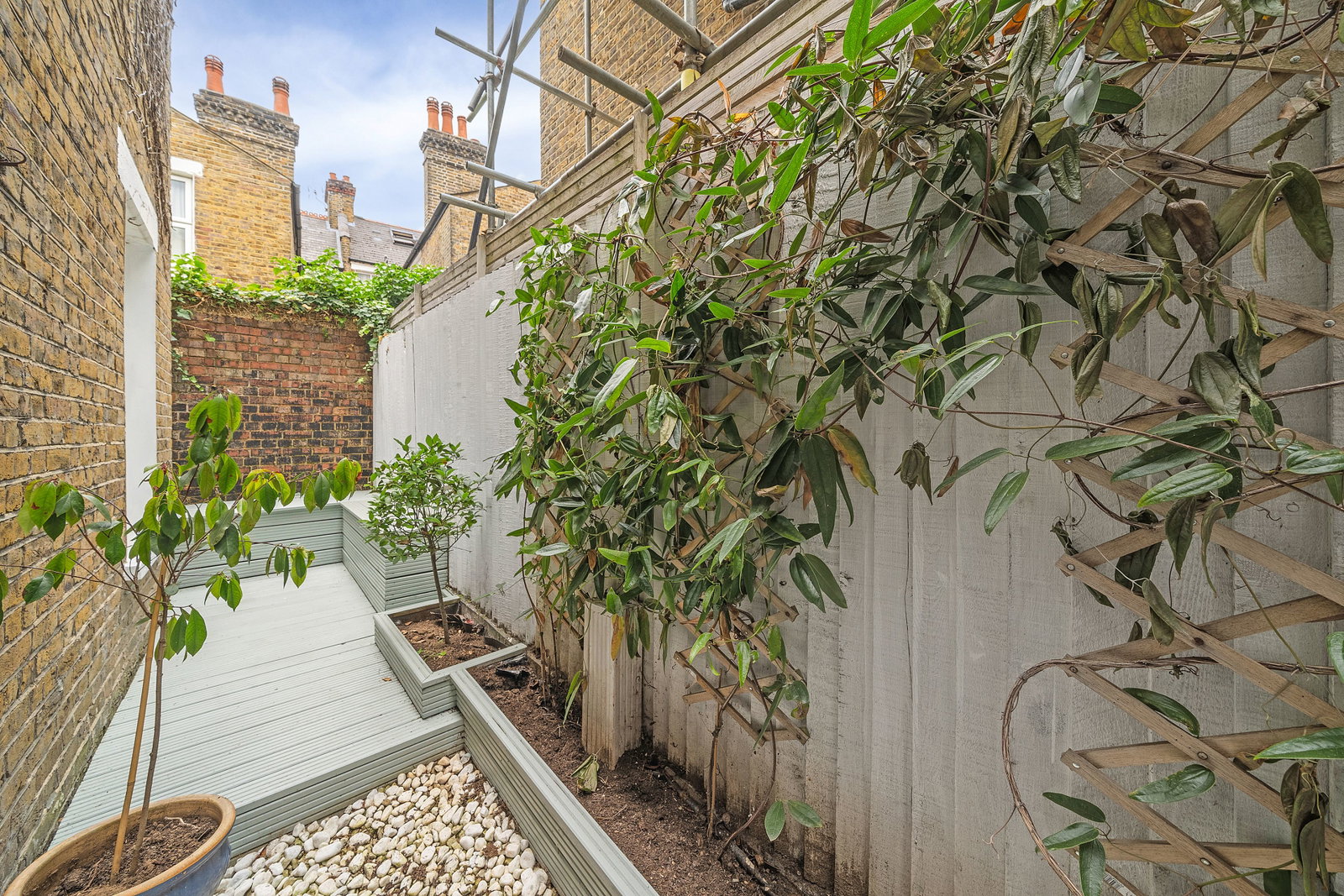 Ground Floor Flat in London
