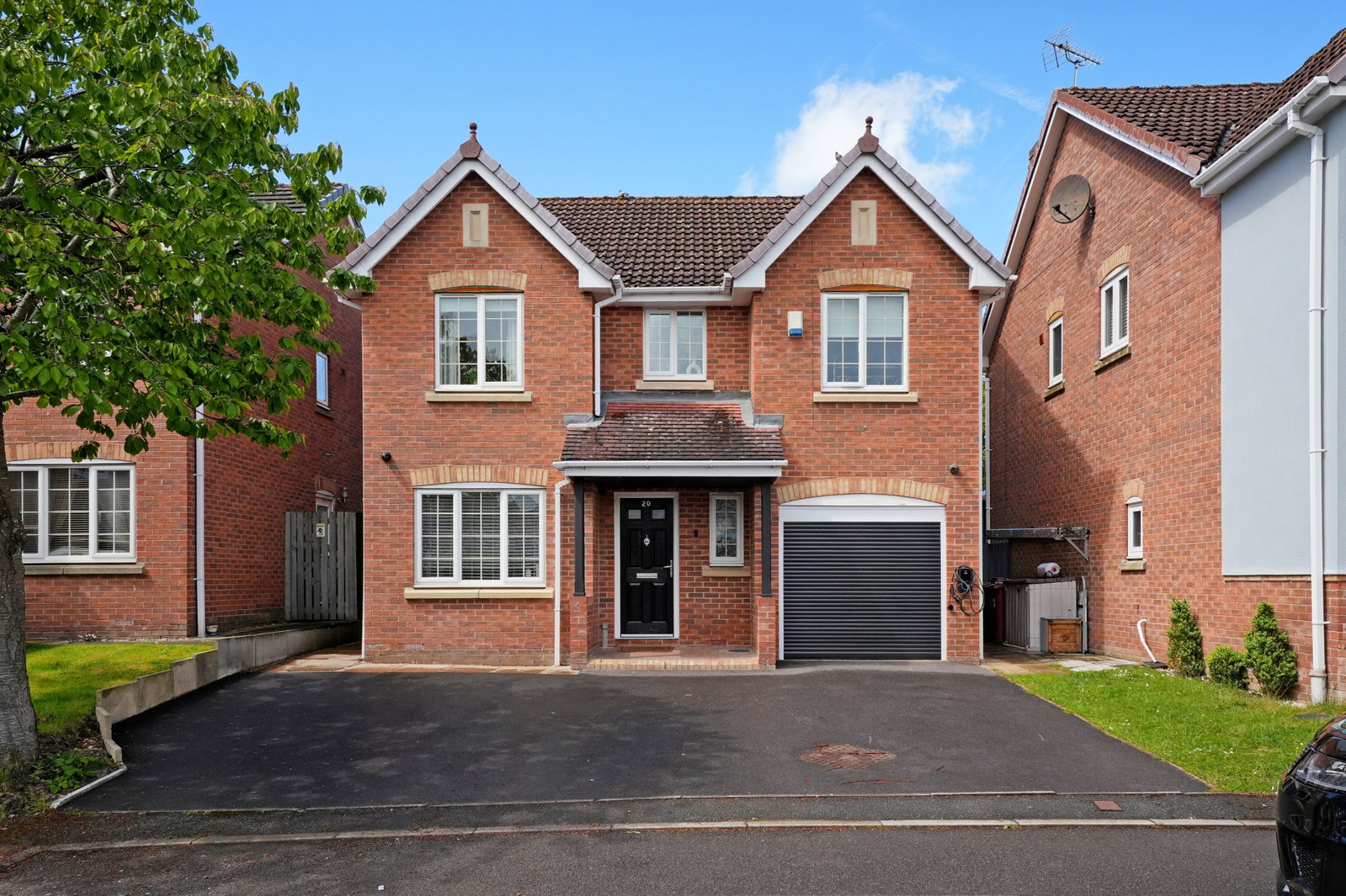 Detached House in Sheffield