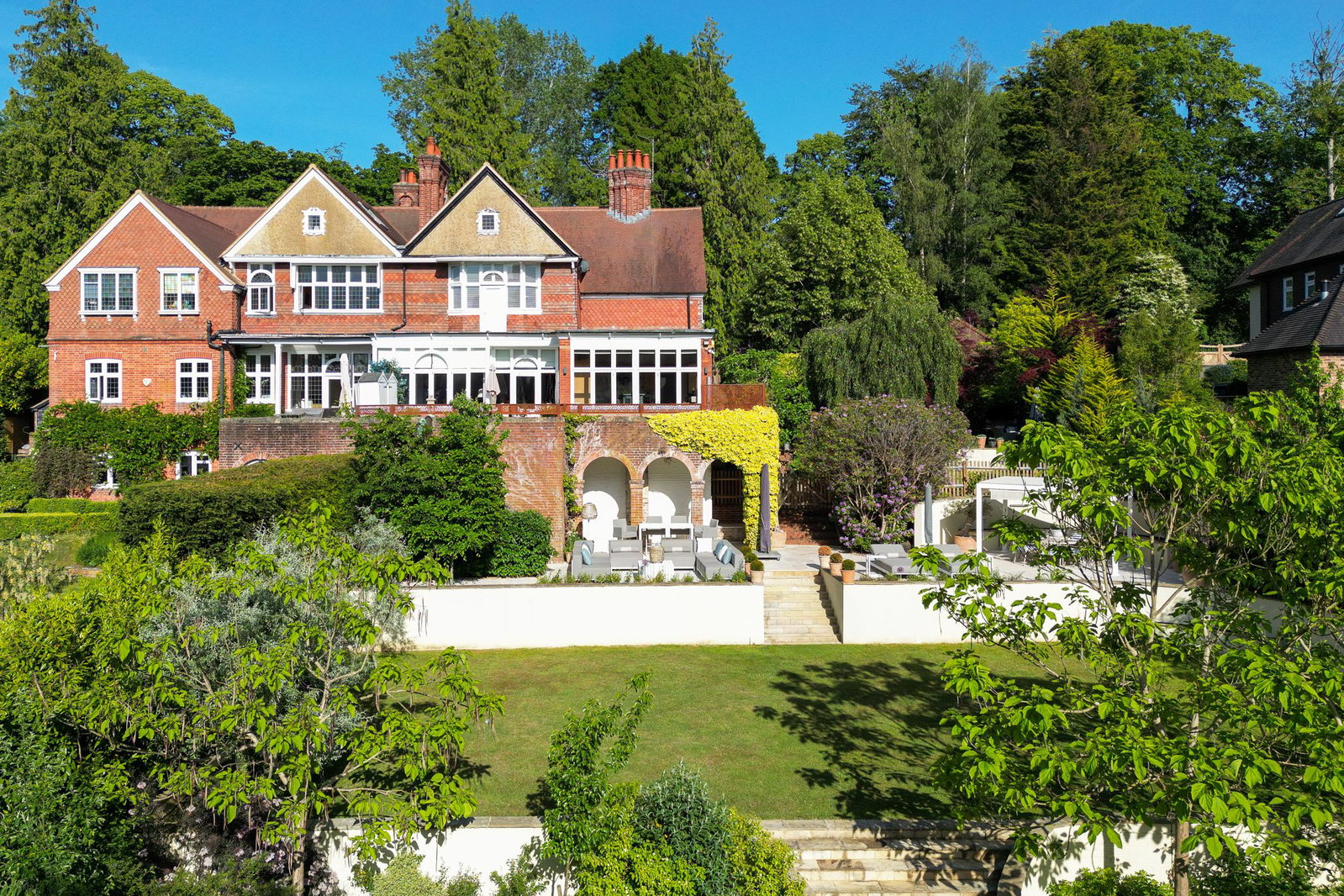 Semi Detached House in East Grinstead