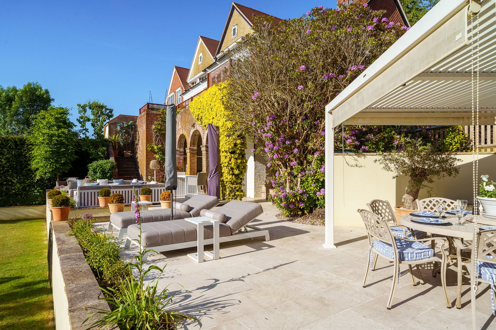 Semi Detached House in East Grinstead