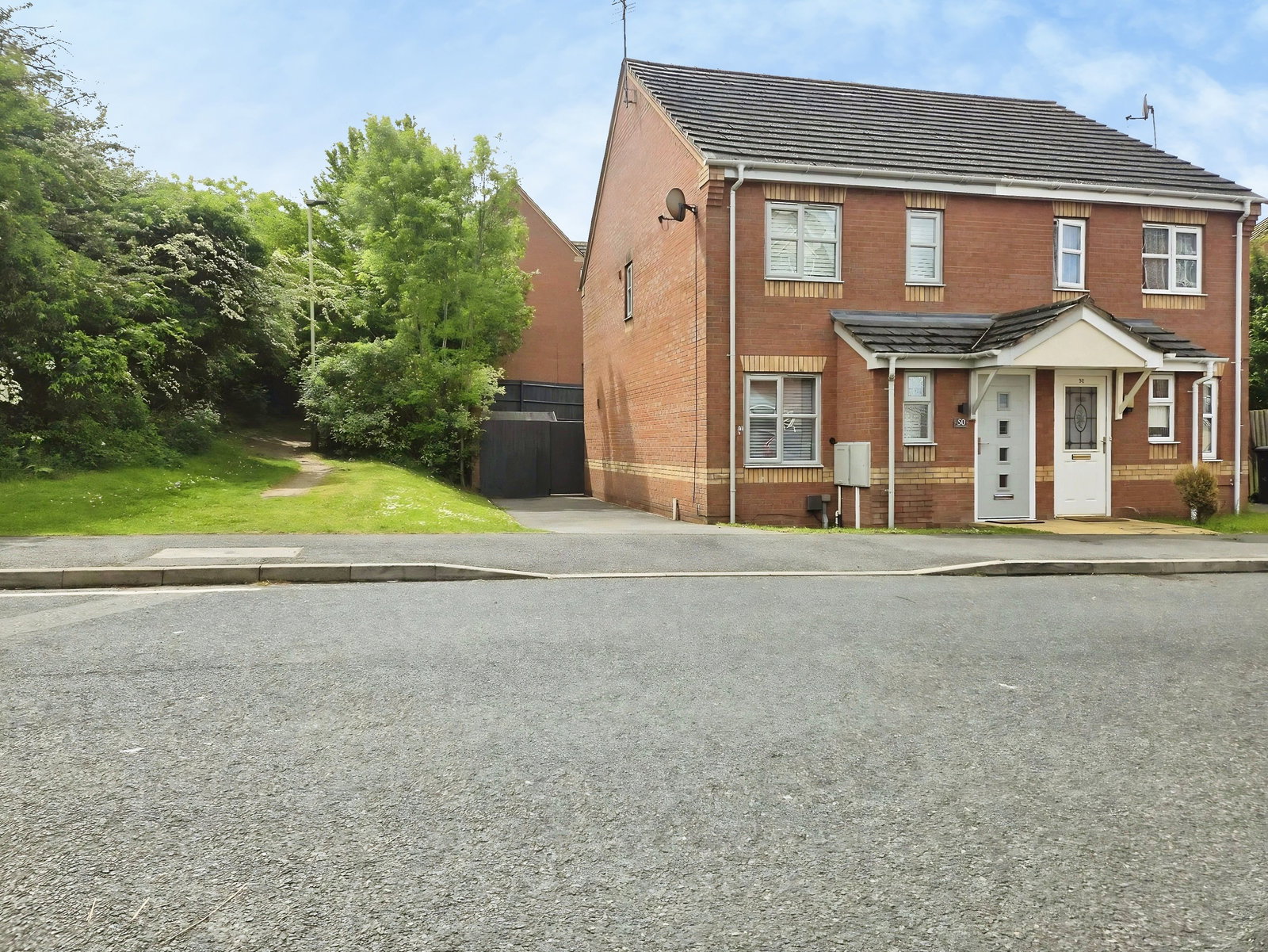 Semi Detached House in Leicester