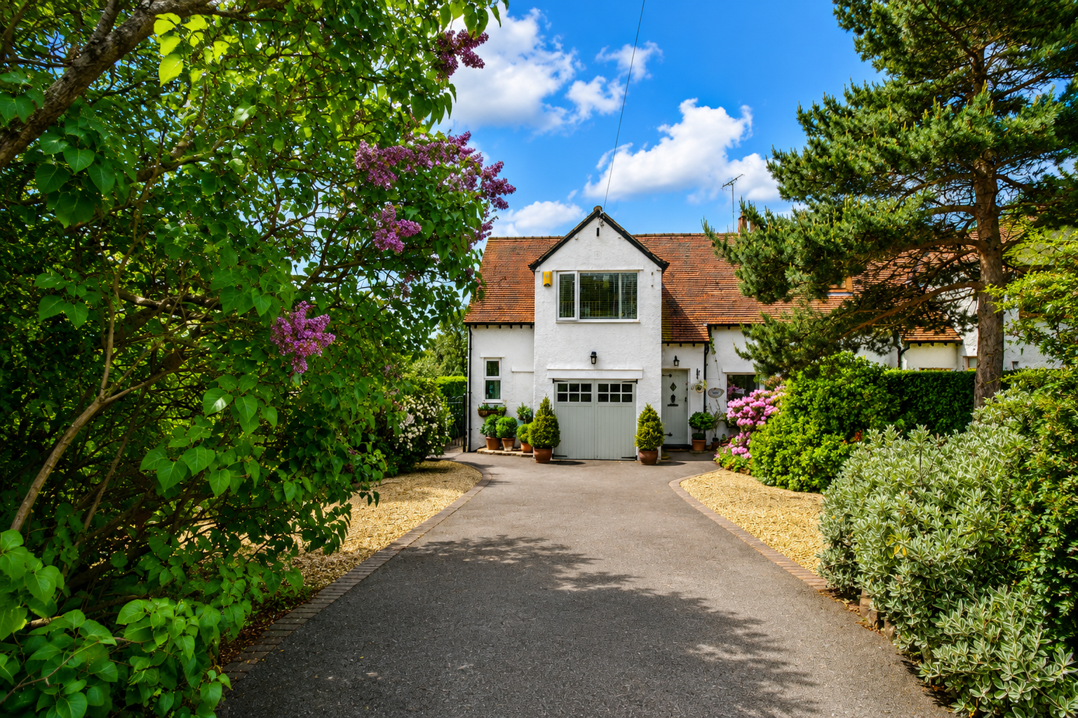 Semi Detached House in Neston