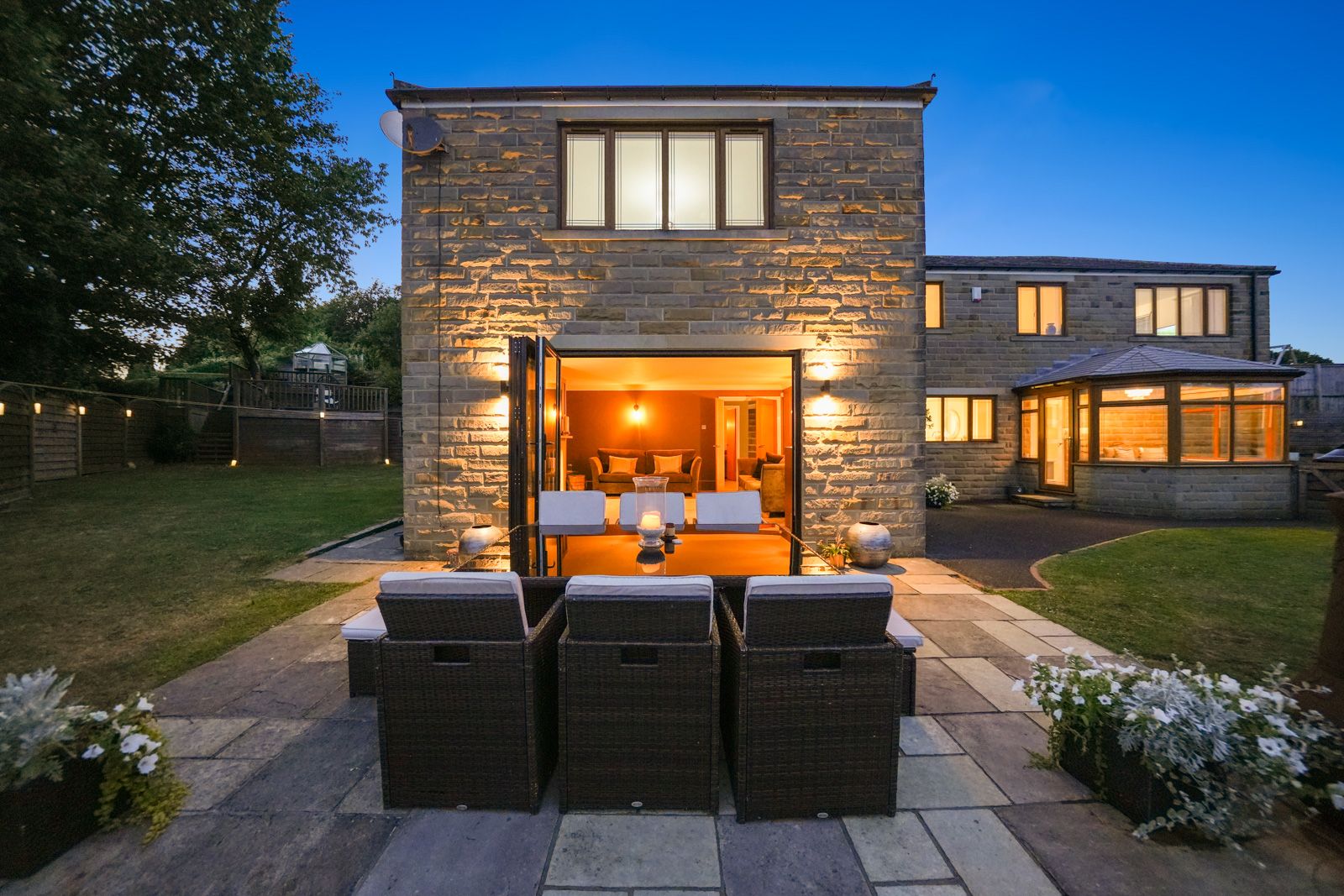 Detached House for sale in Halifax, Tenterfield Grange, 5 Tenterfield Rise, Halifax, HX3 7AN