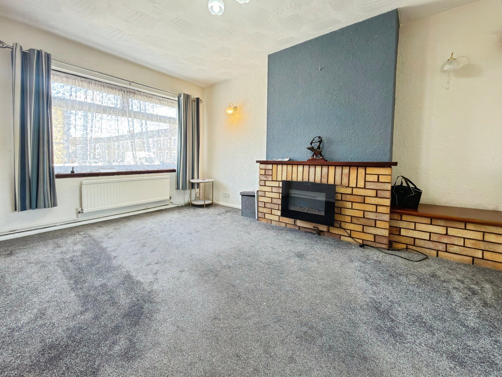 Semi Detached House in Swansea
