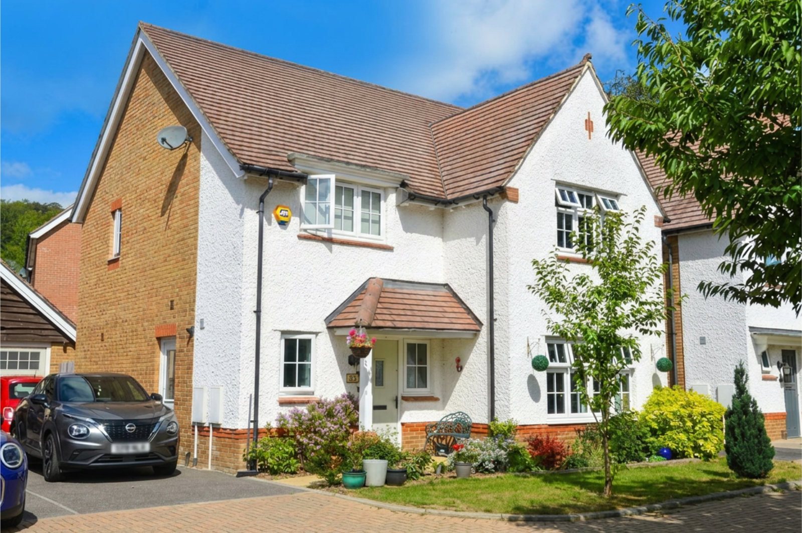 Detached House in Rochester
