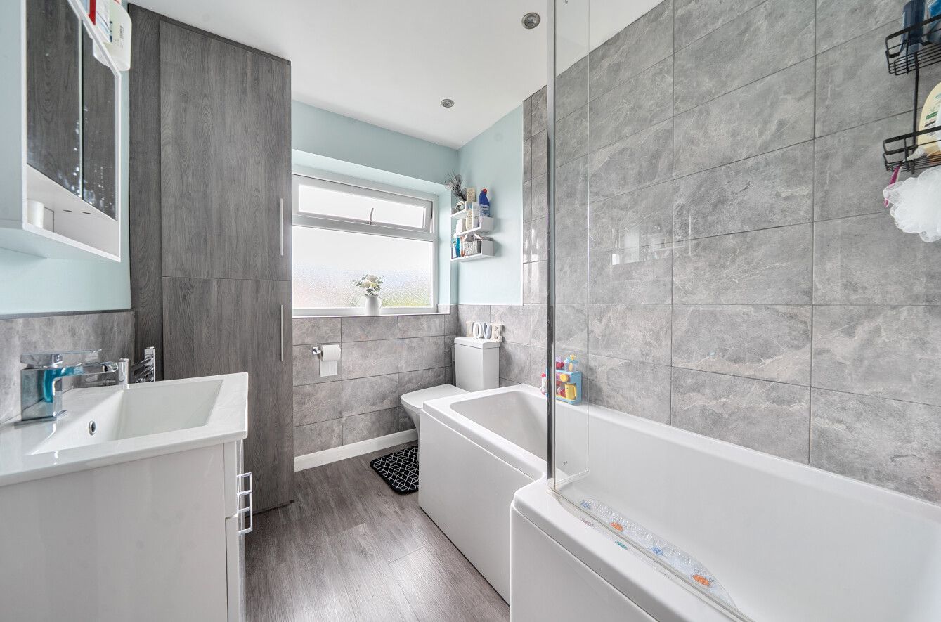Semi Detached House in York