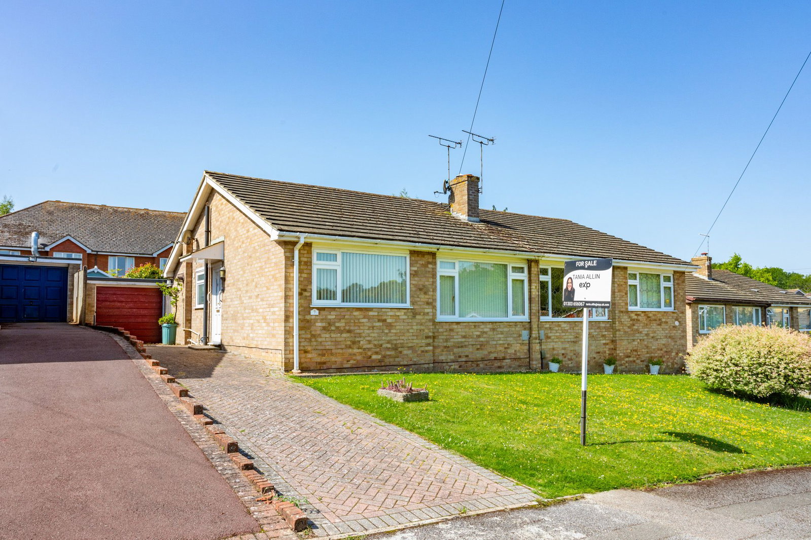 Semi Detached Bungalow in Ashford