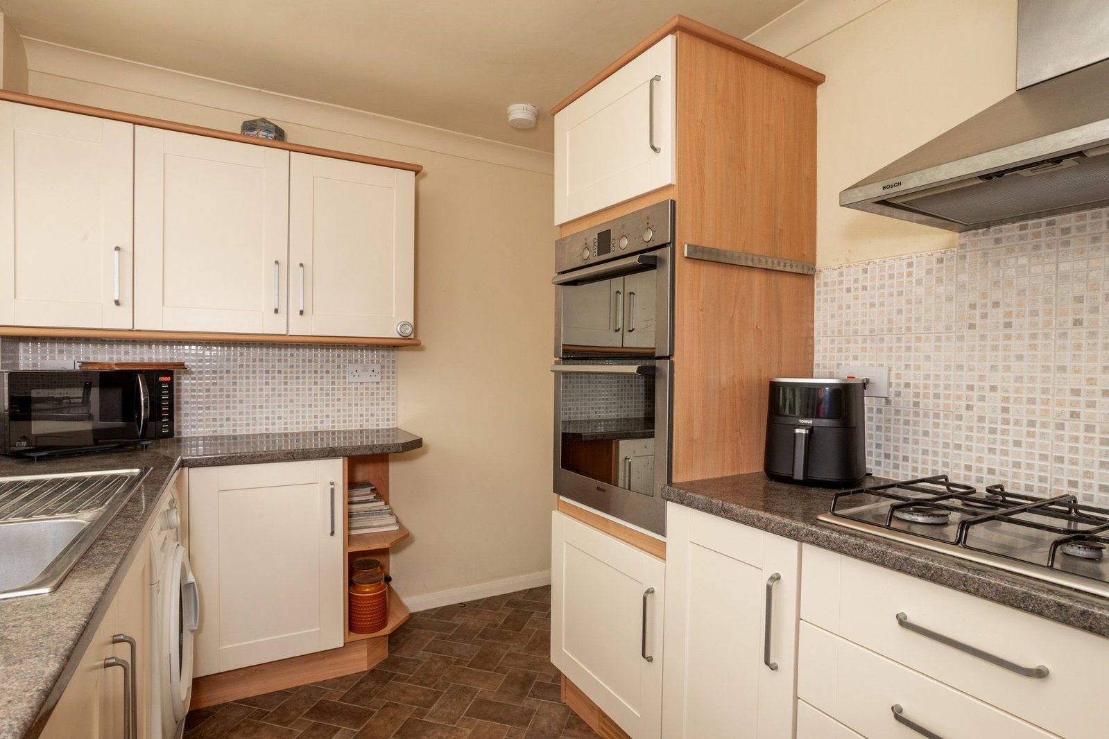 Semi Detached Bungalow in Ashford