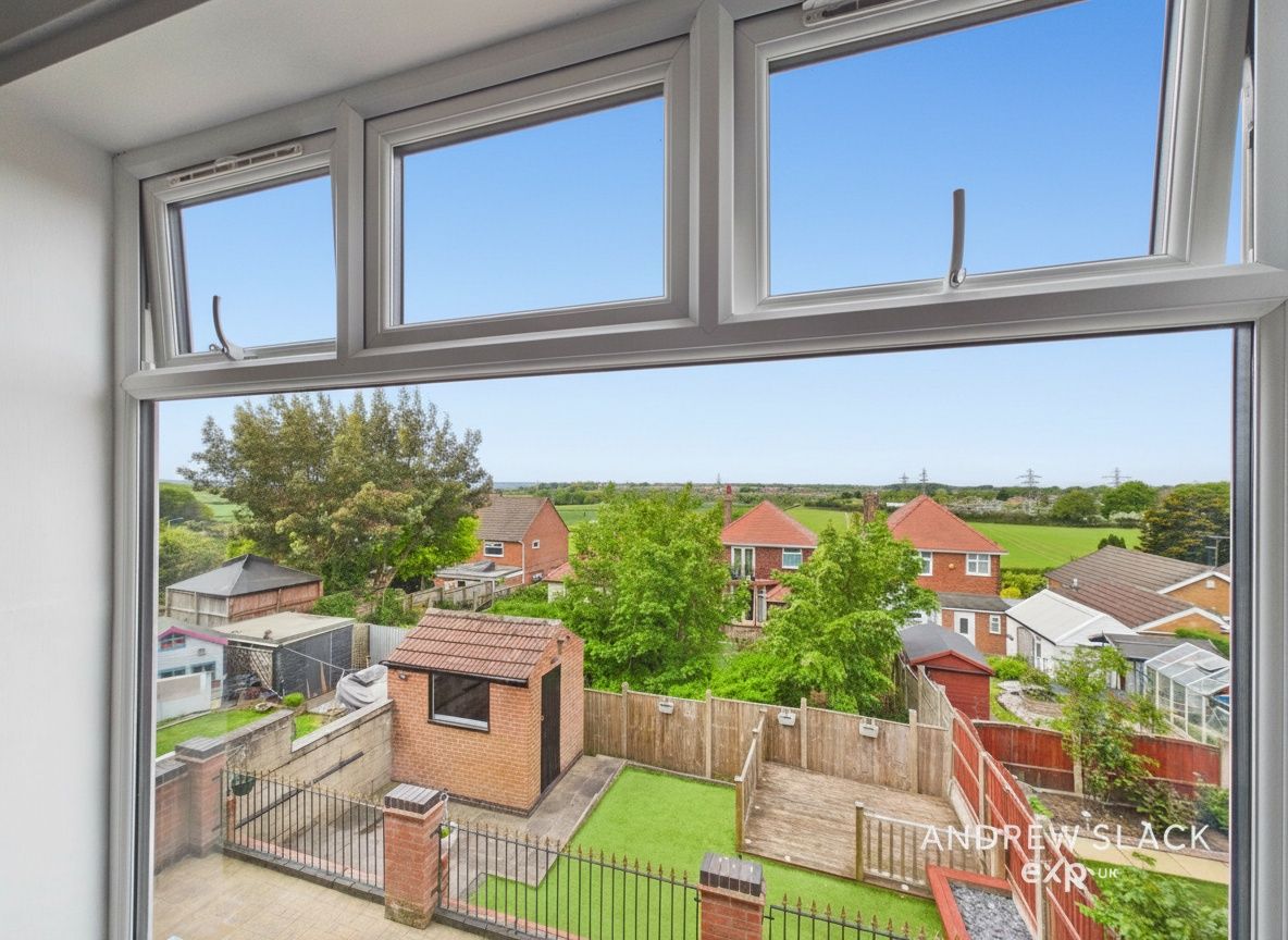 Detached House in Nottingham