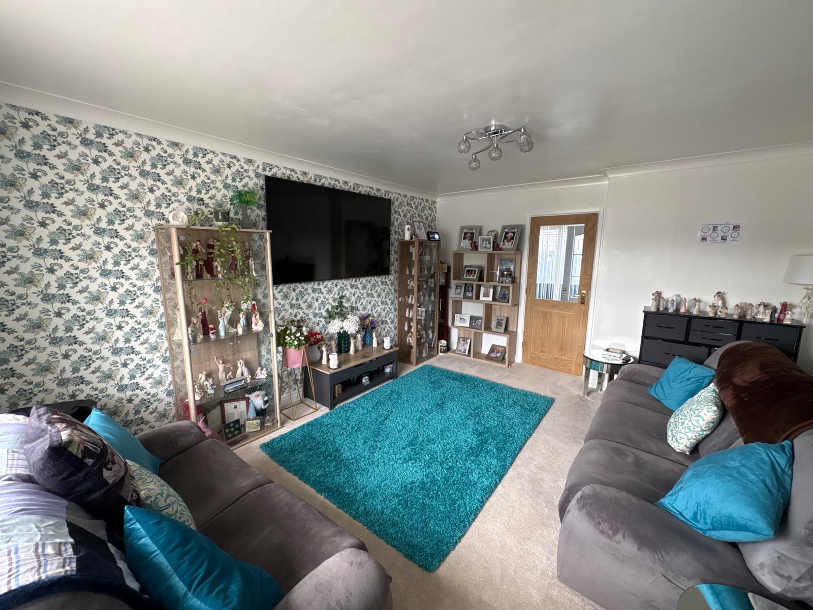 Semi Detached House in Worksop