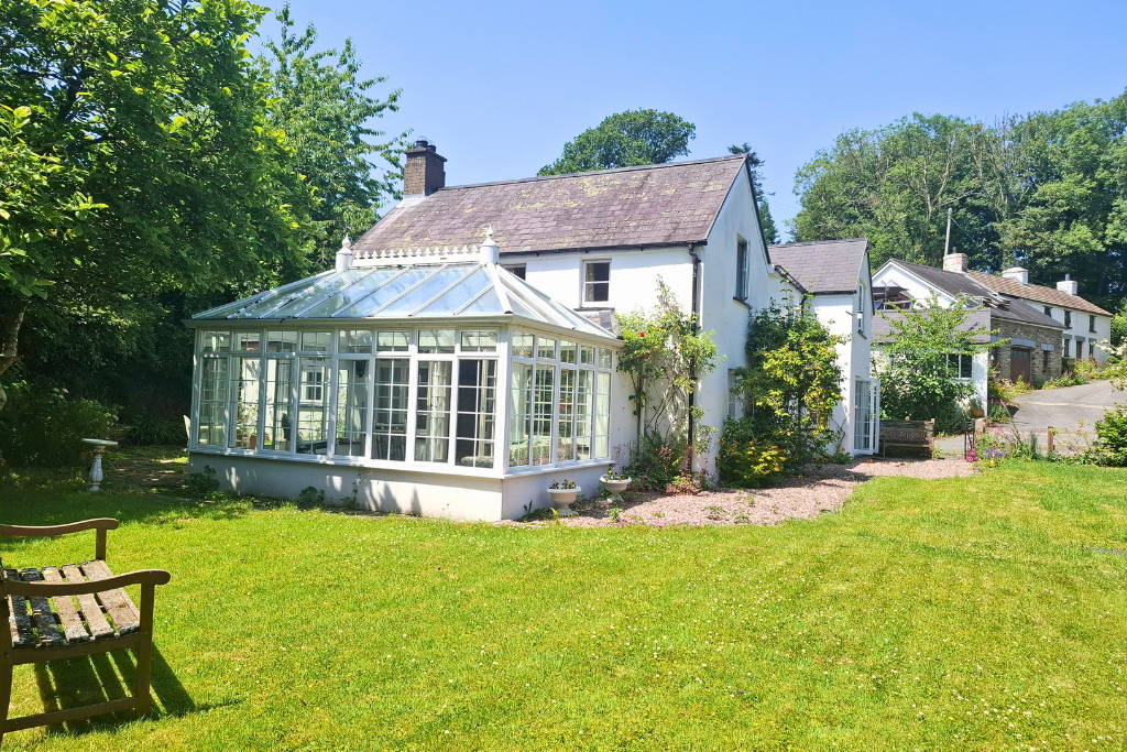 Detached House in Cardigan