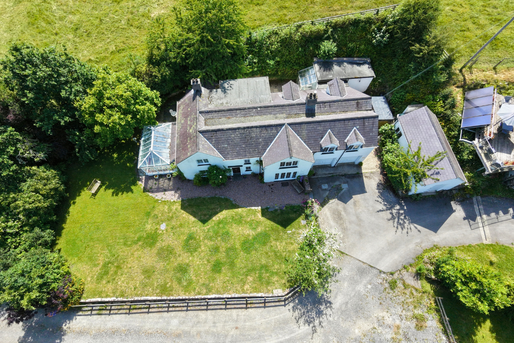 Detached House in Cardigan
