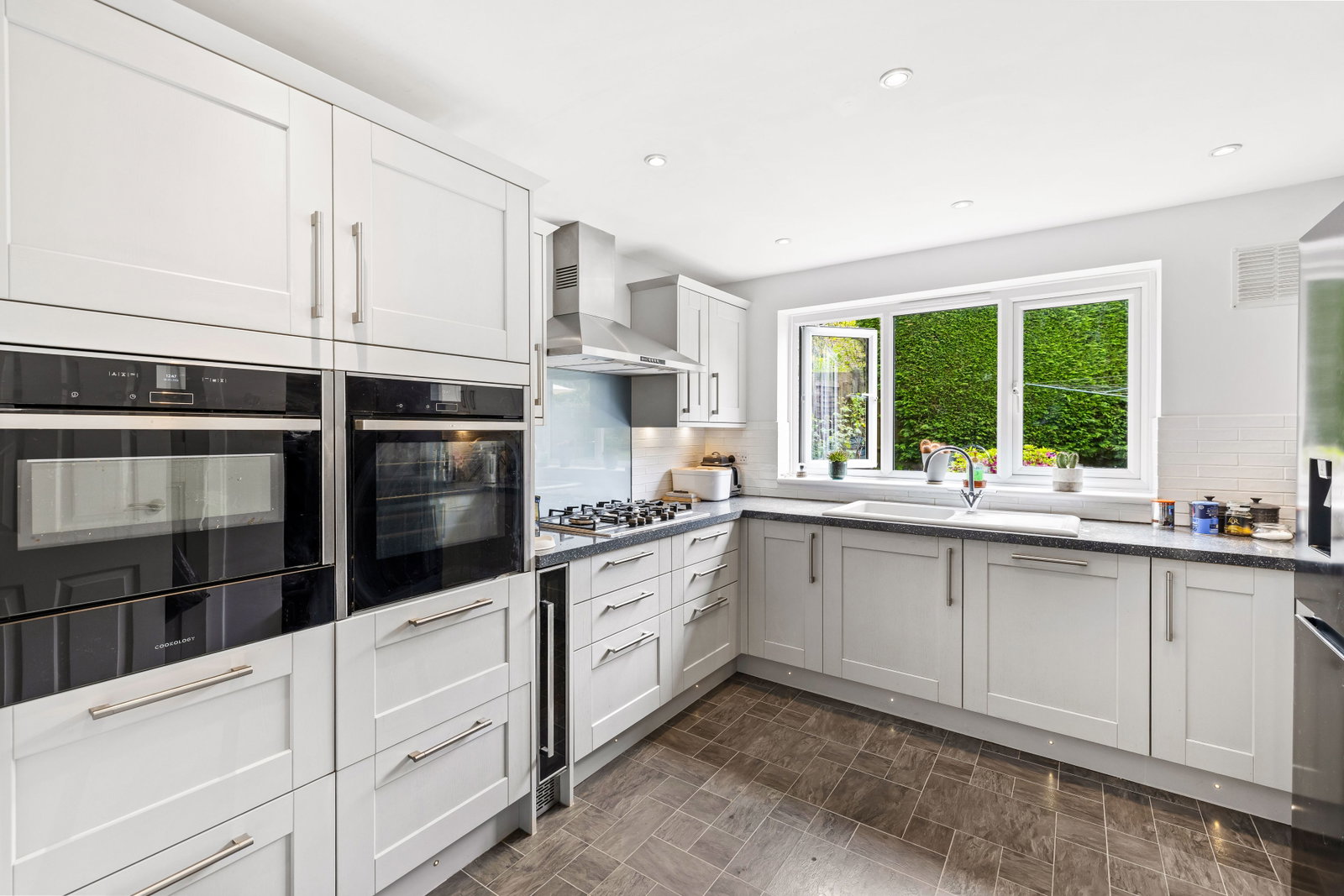 Detached House in Crawley