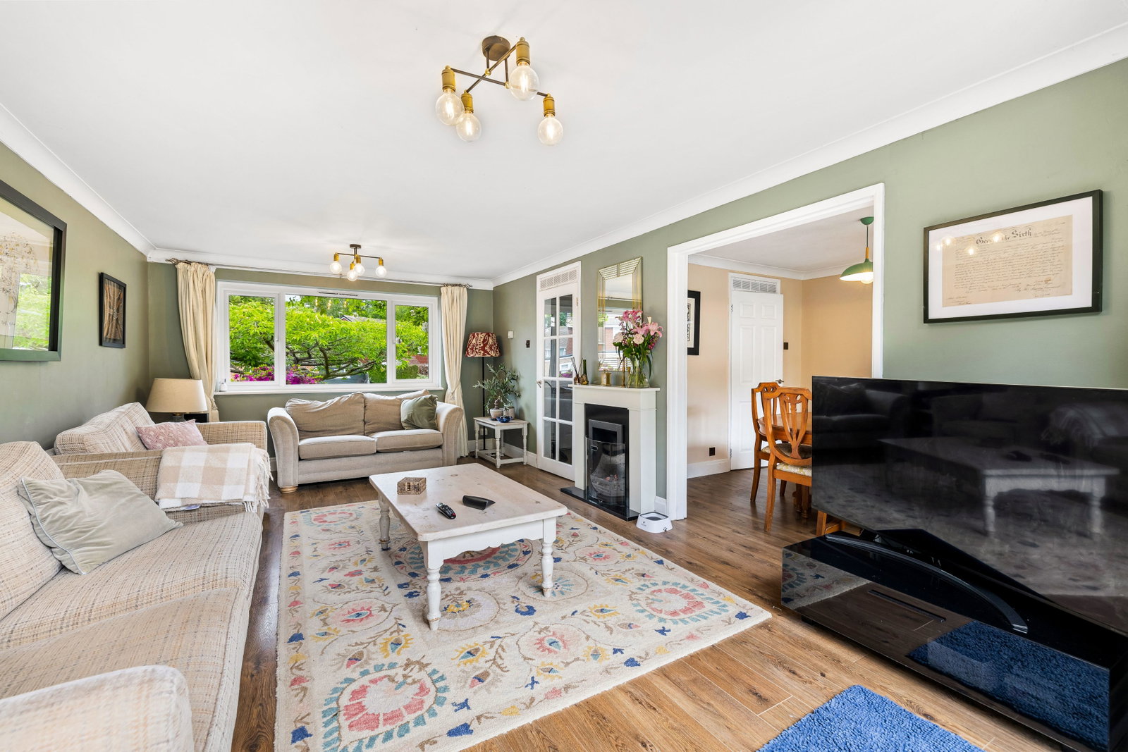 Detached House in Crawley