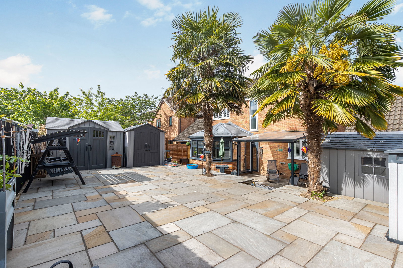 Detached House in Milton Keynes
