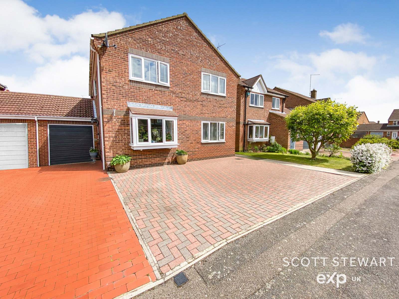 Detached House in Peterborough
