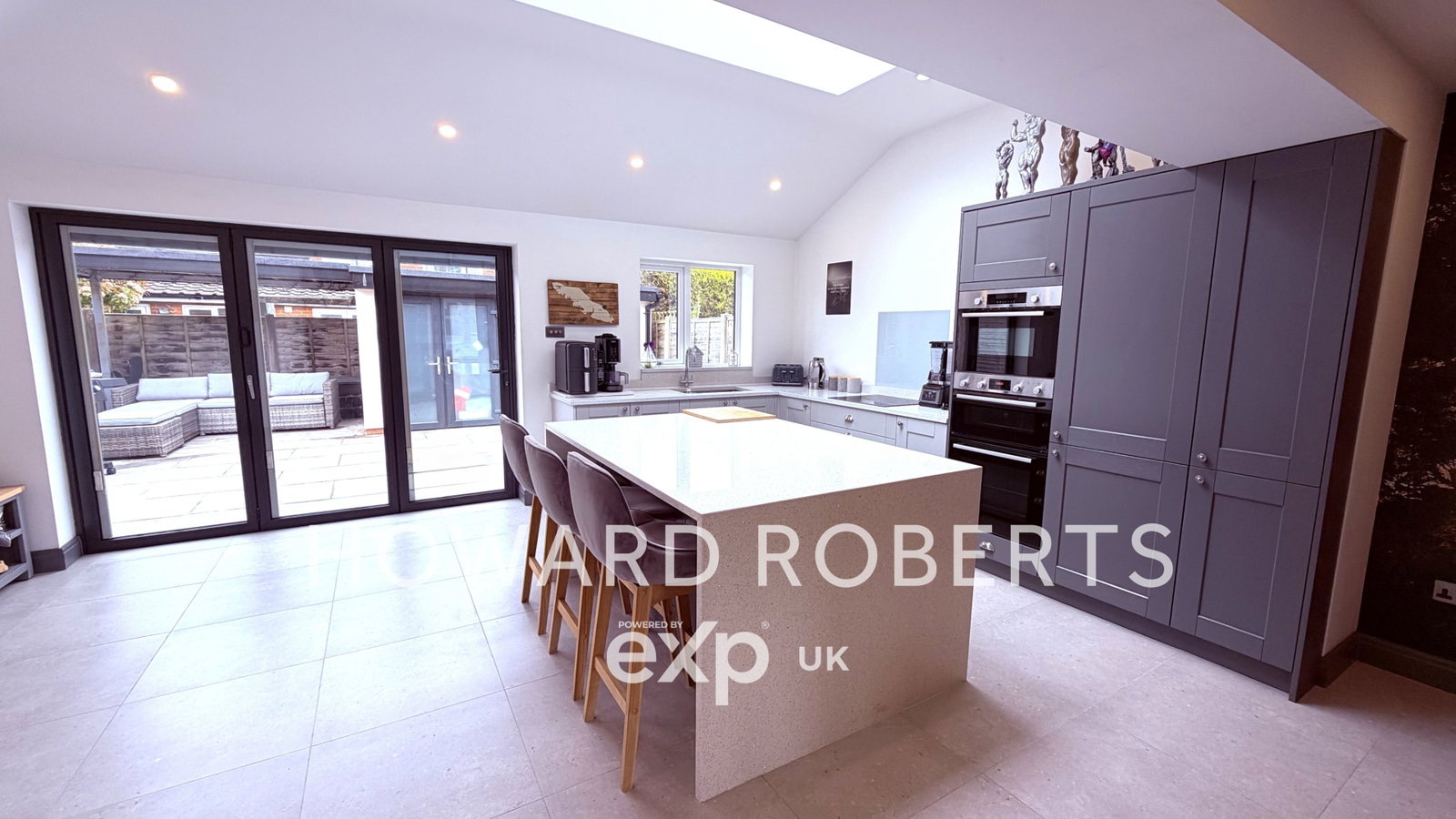 Semi Detached House in Preston