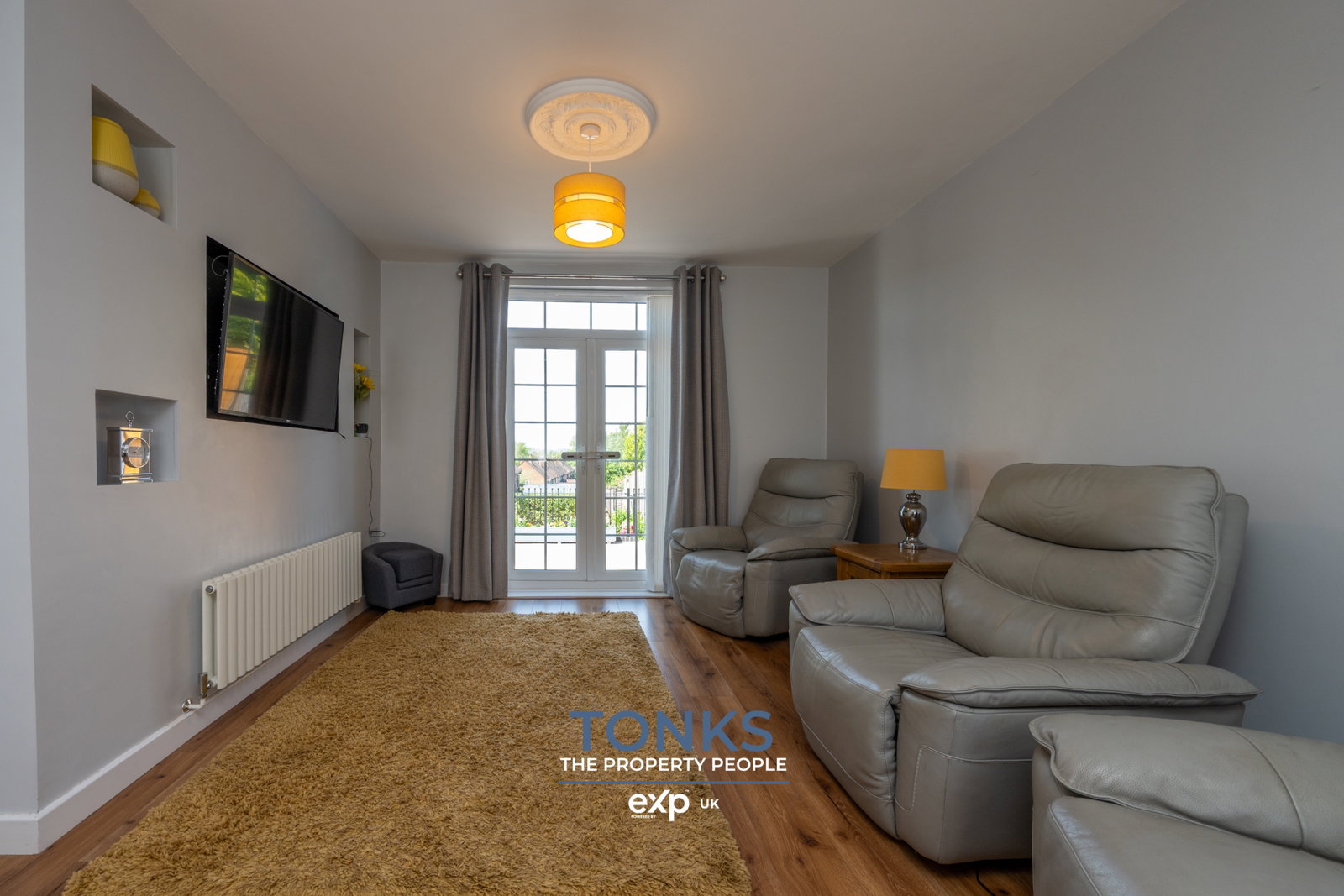 Semi Detached House in Oldbury