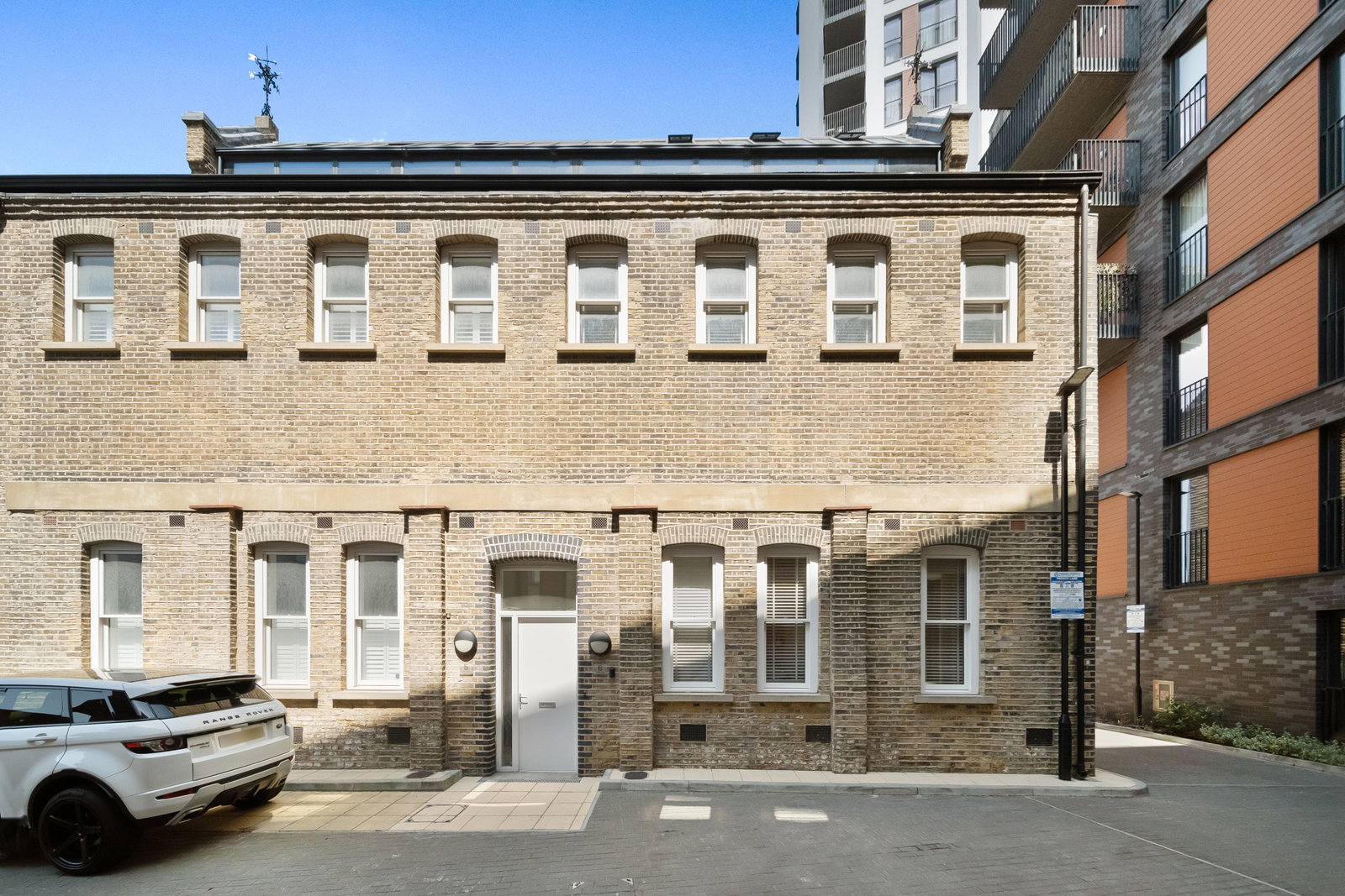 Semi Detached House in London