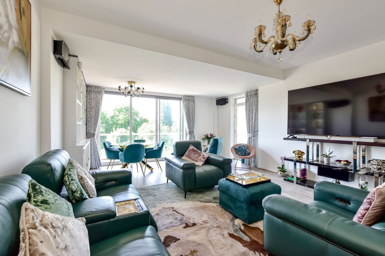 Apartment in Brentford