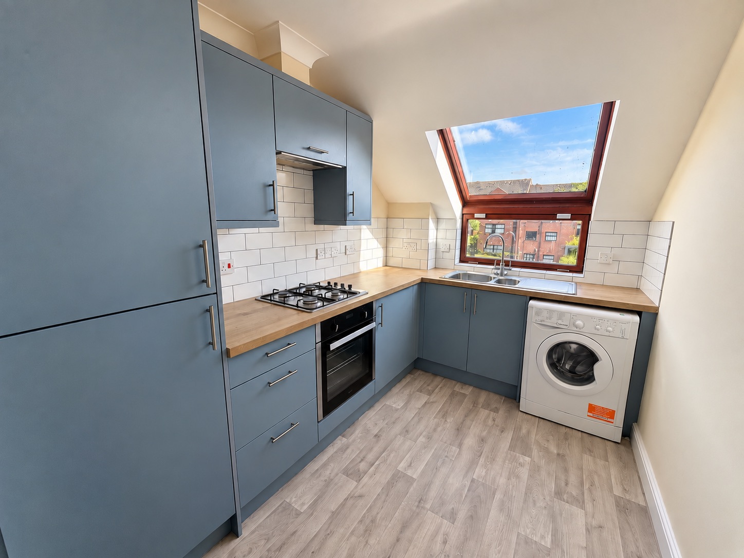 Flat for sale in Exeter, Swan Court, Old Mill Close, Exeter