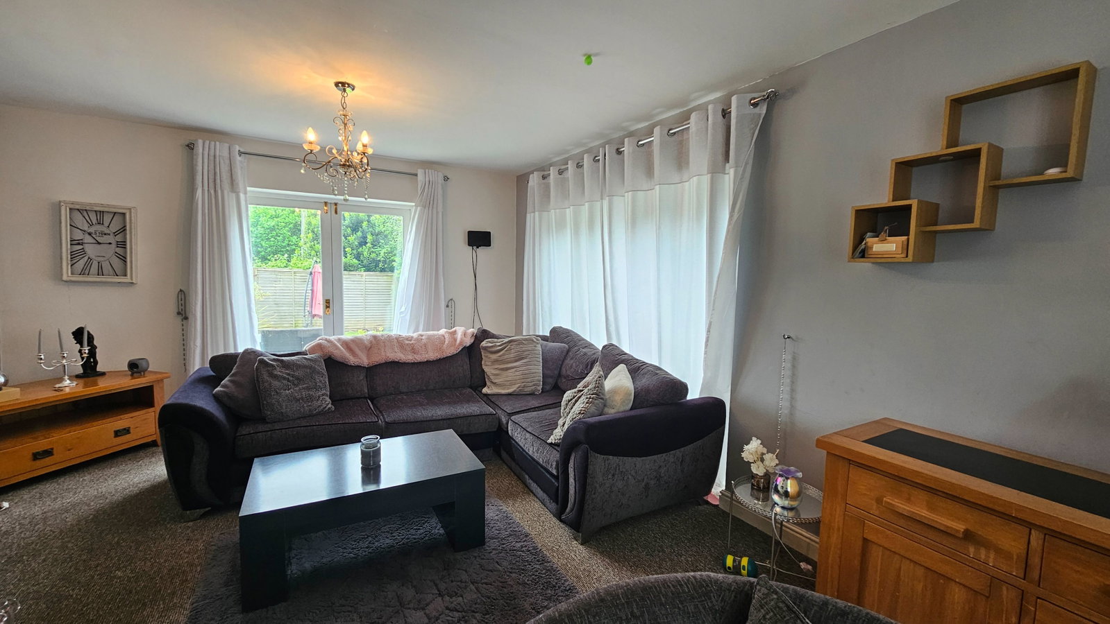 Semi Detached House in Par