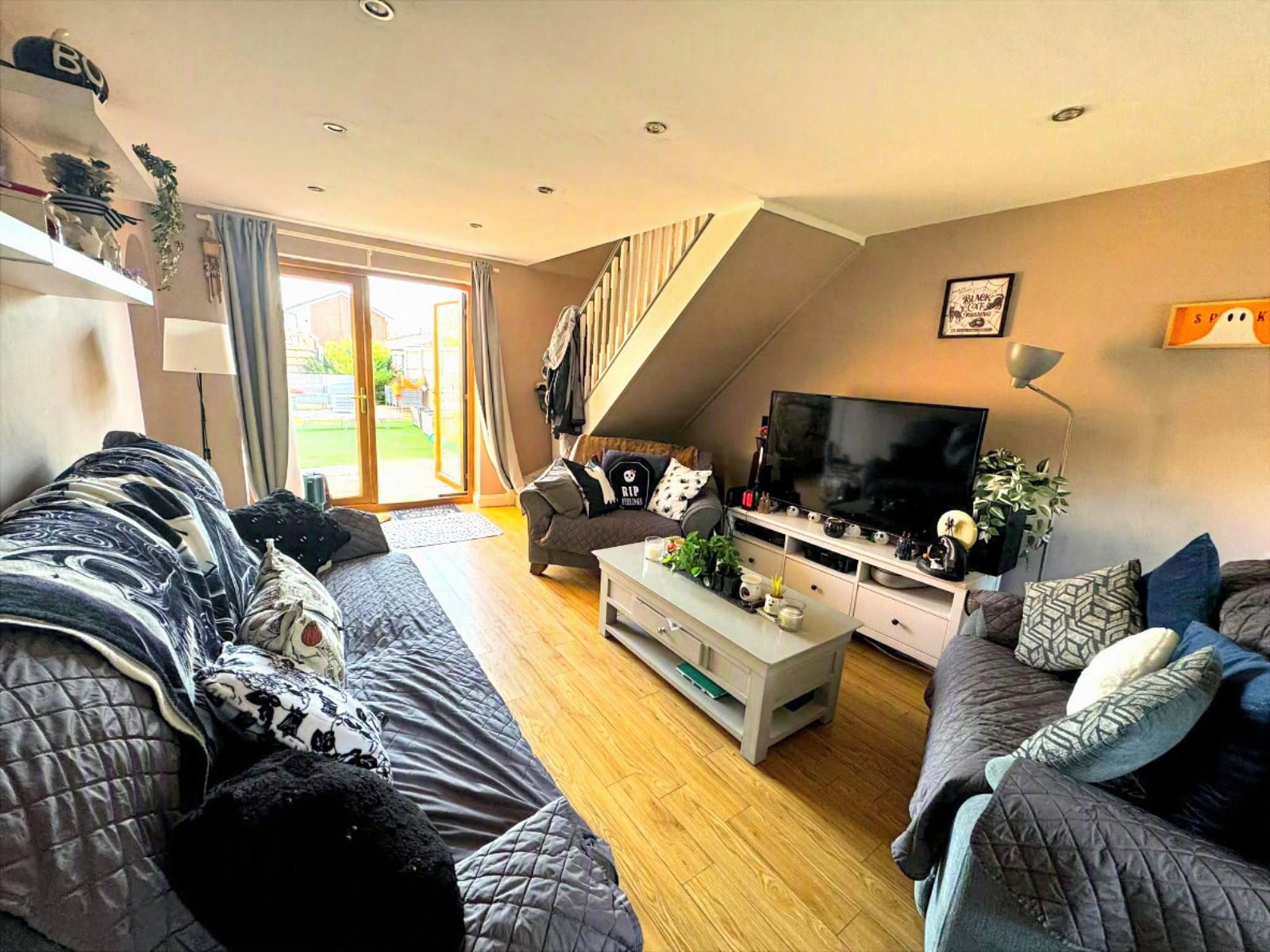 Semi Detached House in Heywood 4