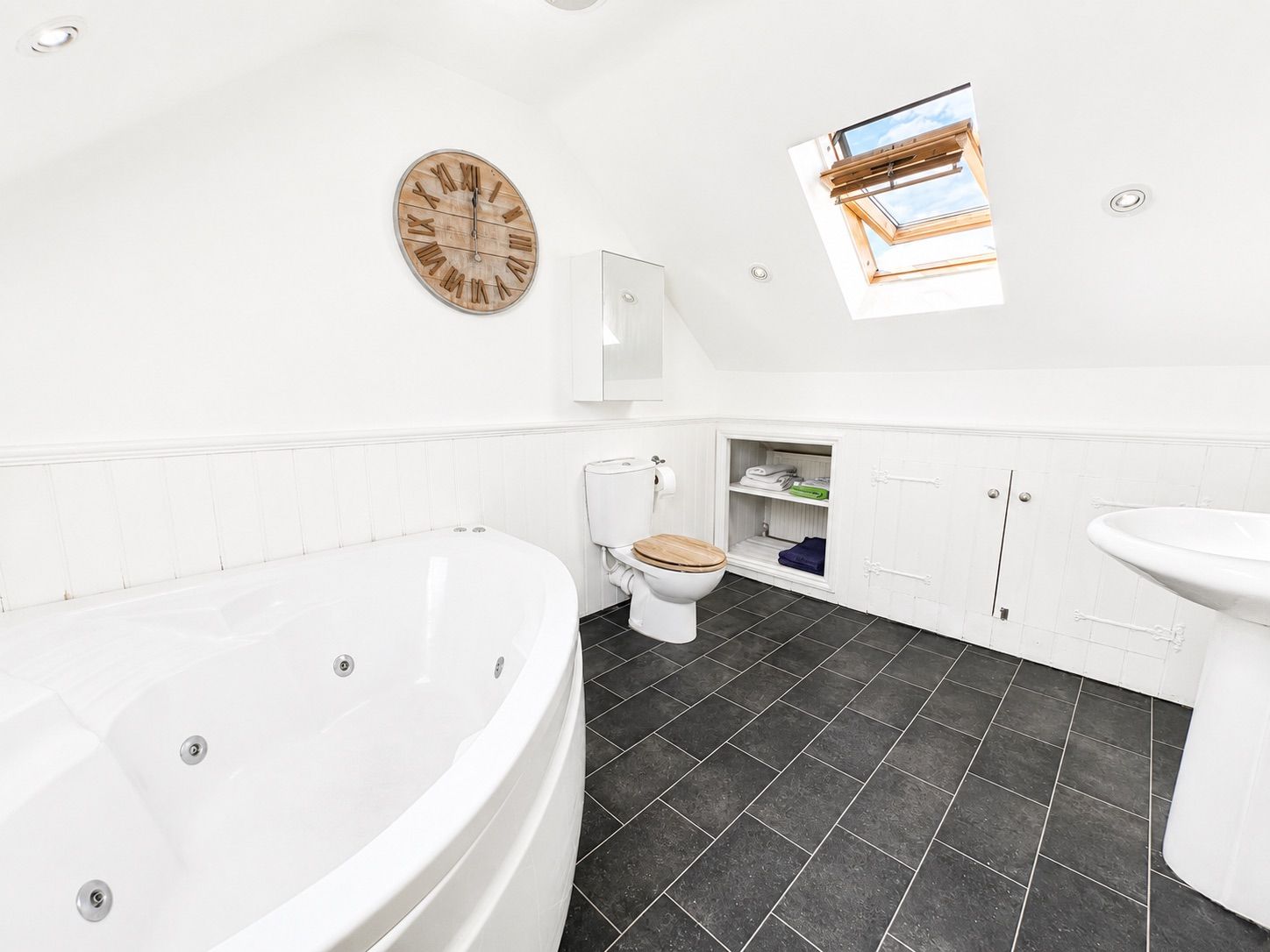 Bungalow for sale in Leicester, Wallace Drive, Groby, Leicester, LE6 0GQ